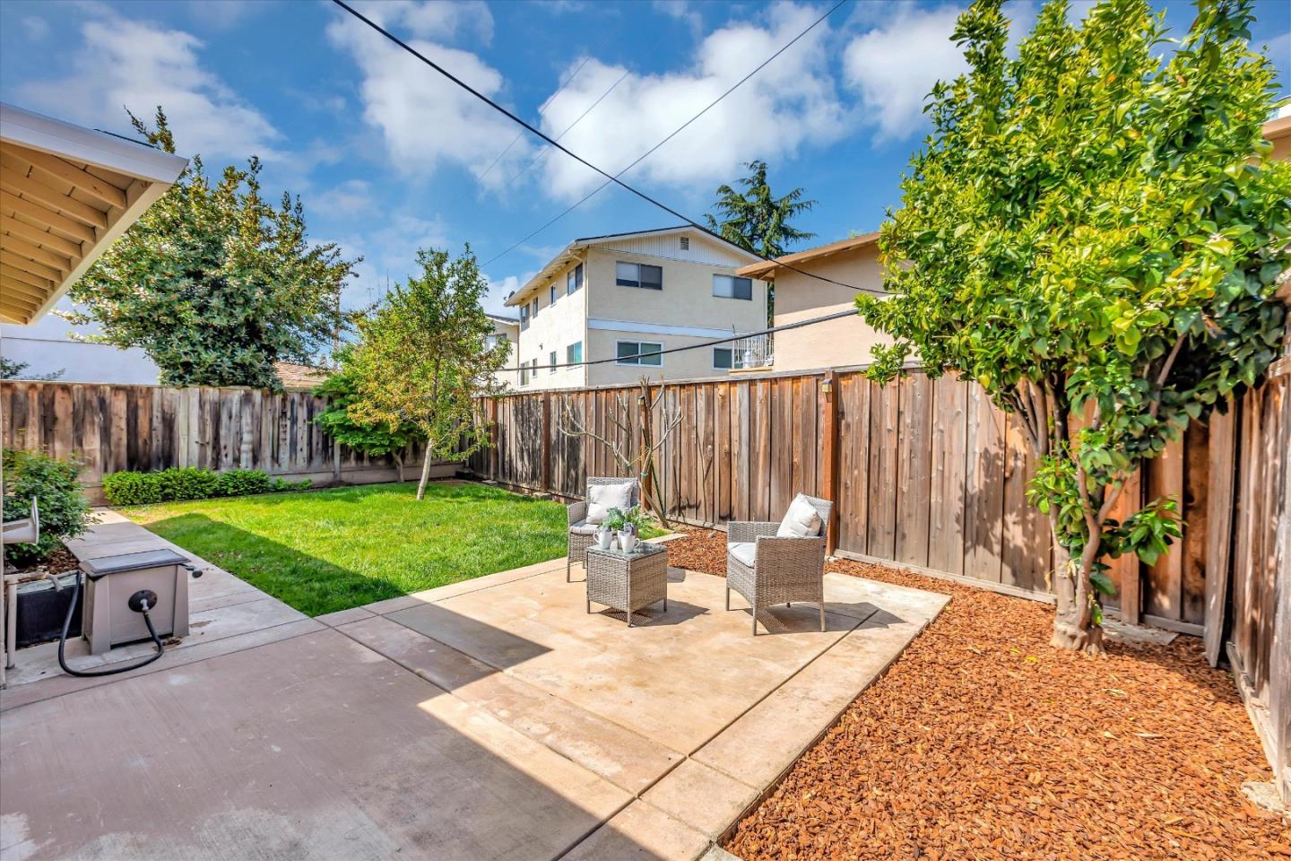 439 & 441 Carneros AVE