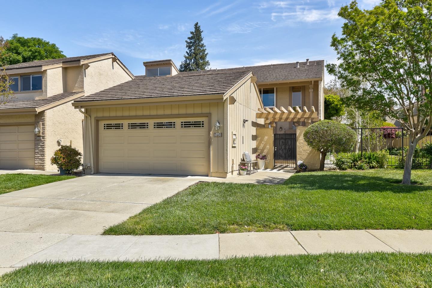 1058 Miller AVE