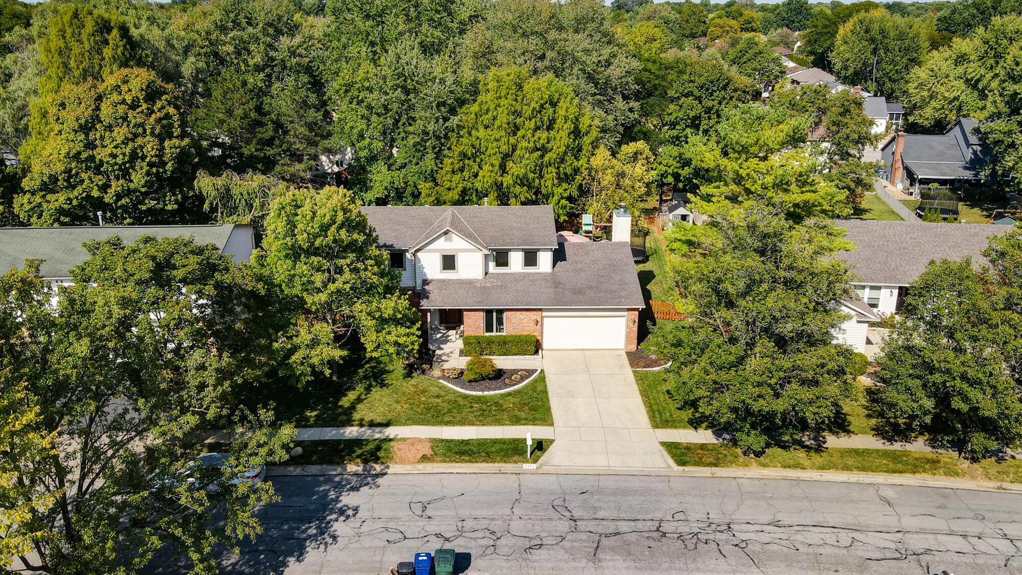 2204 Stratingham Drive