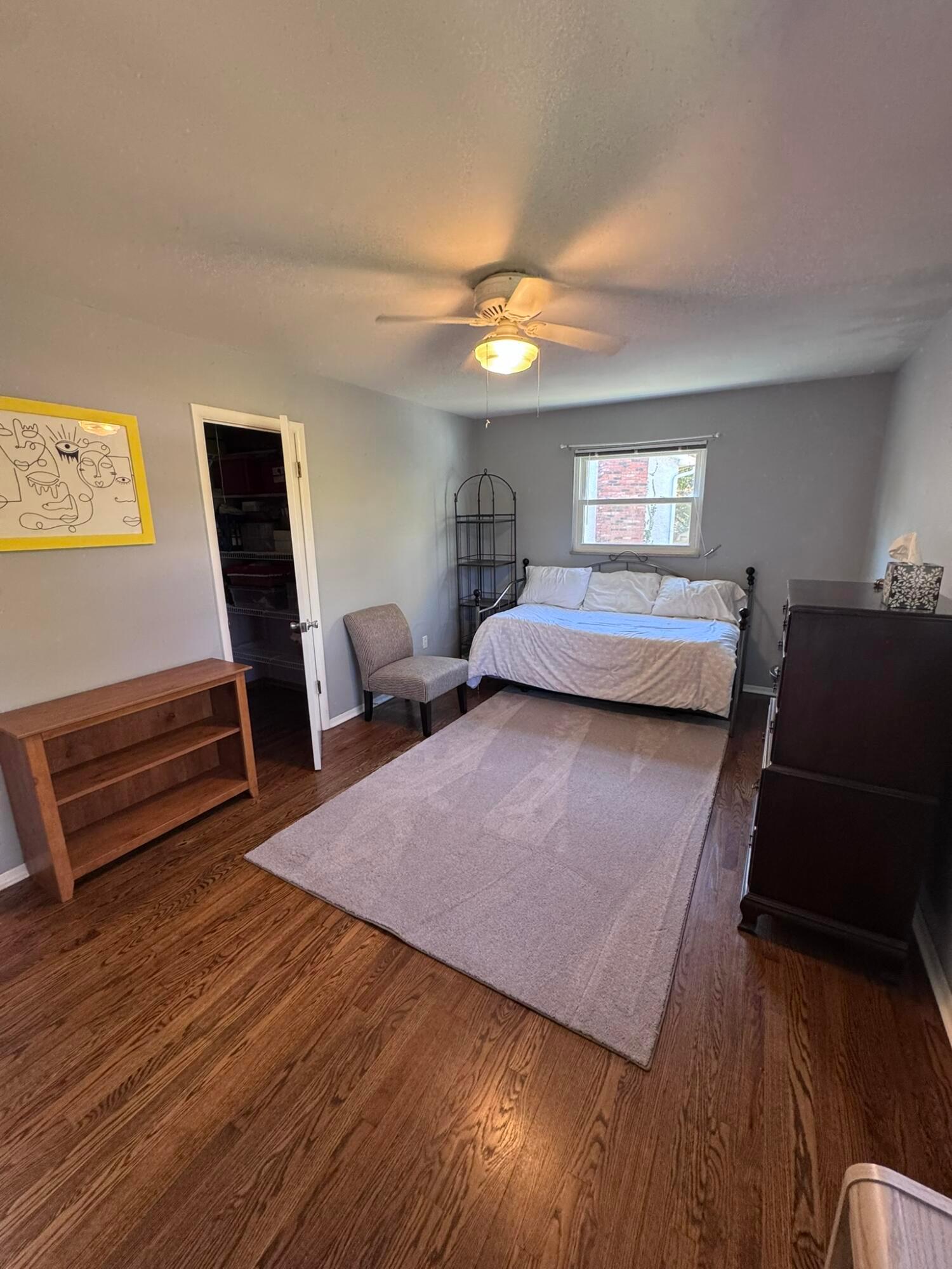 1016 Amberly Place