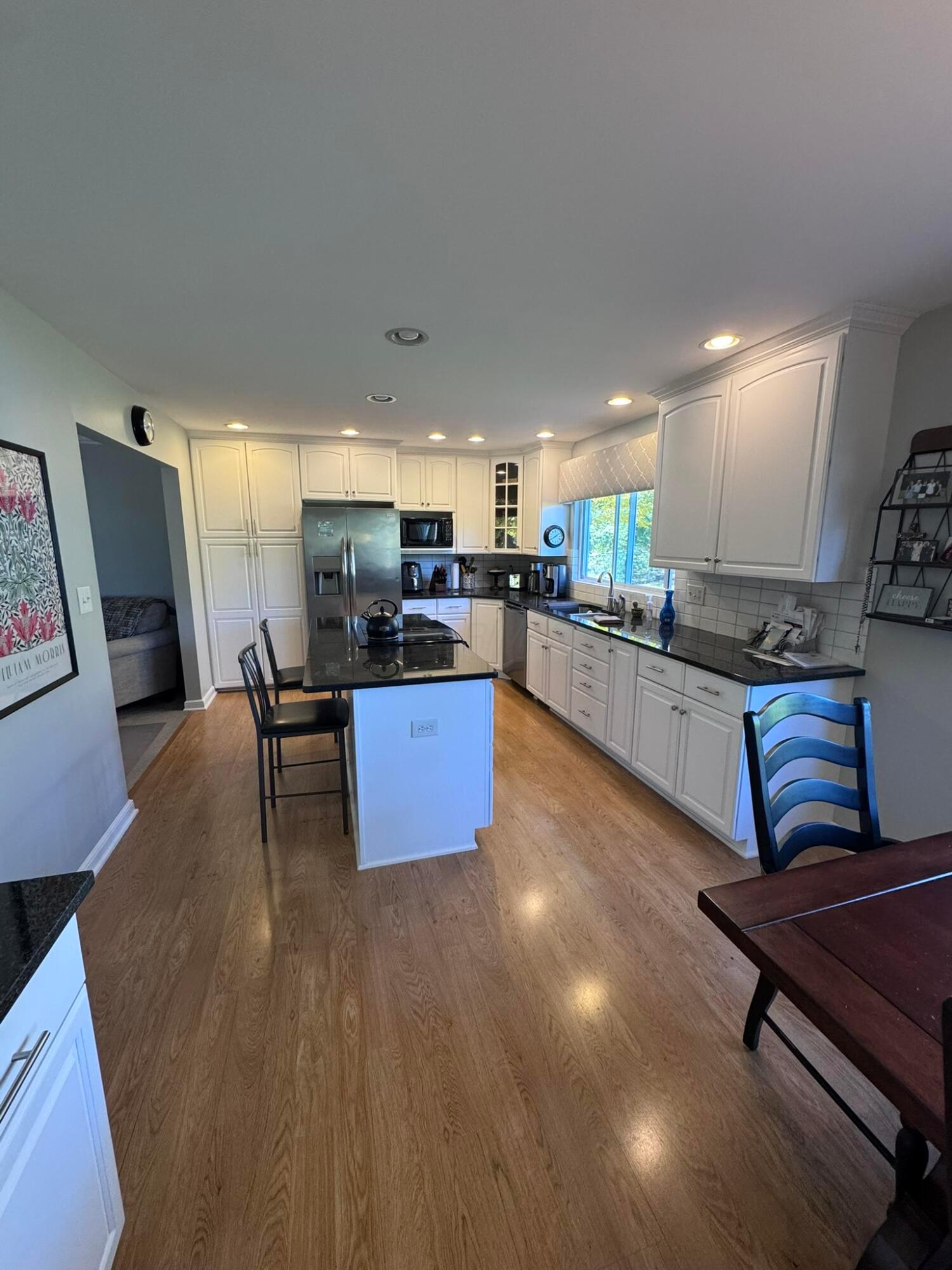 1016 Amberly Place