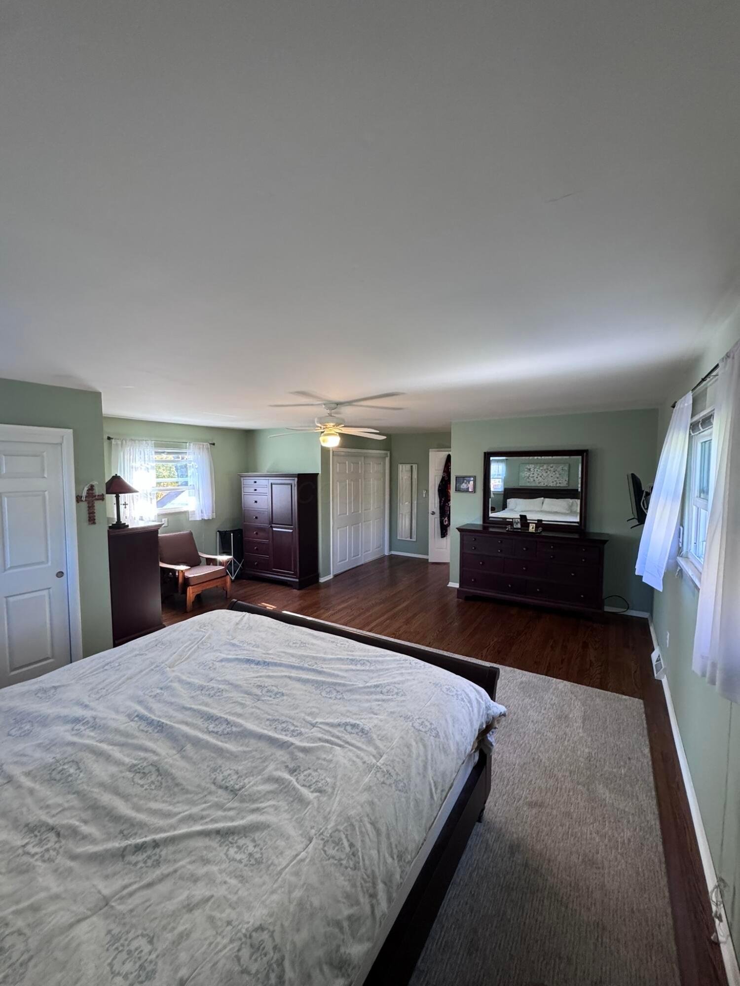1016 Amberly Place