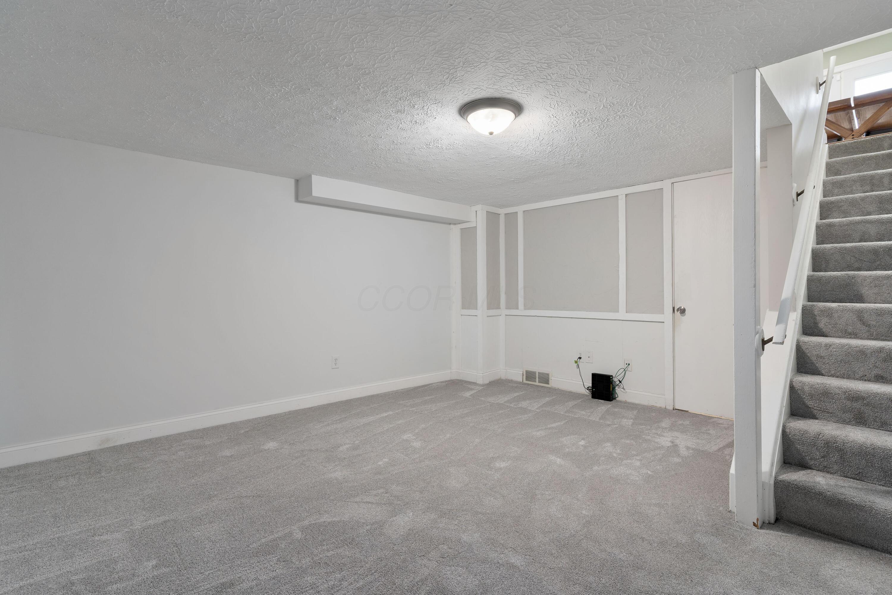 7893 Meadowhaven Boulevard, 22