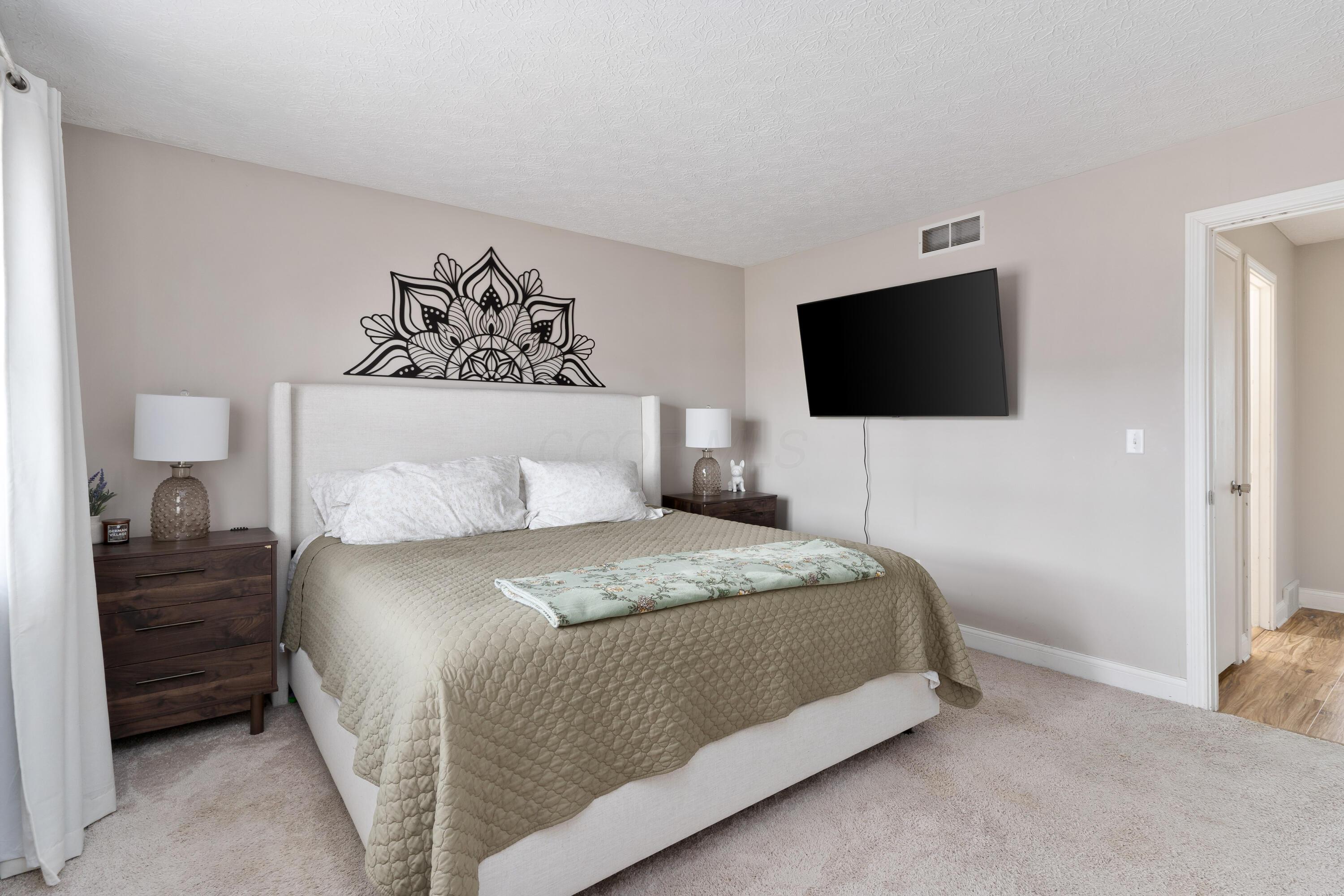 7893 Meadowhaven Boulevard, 22