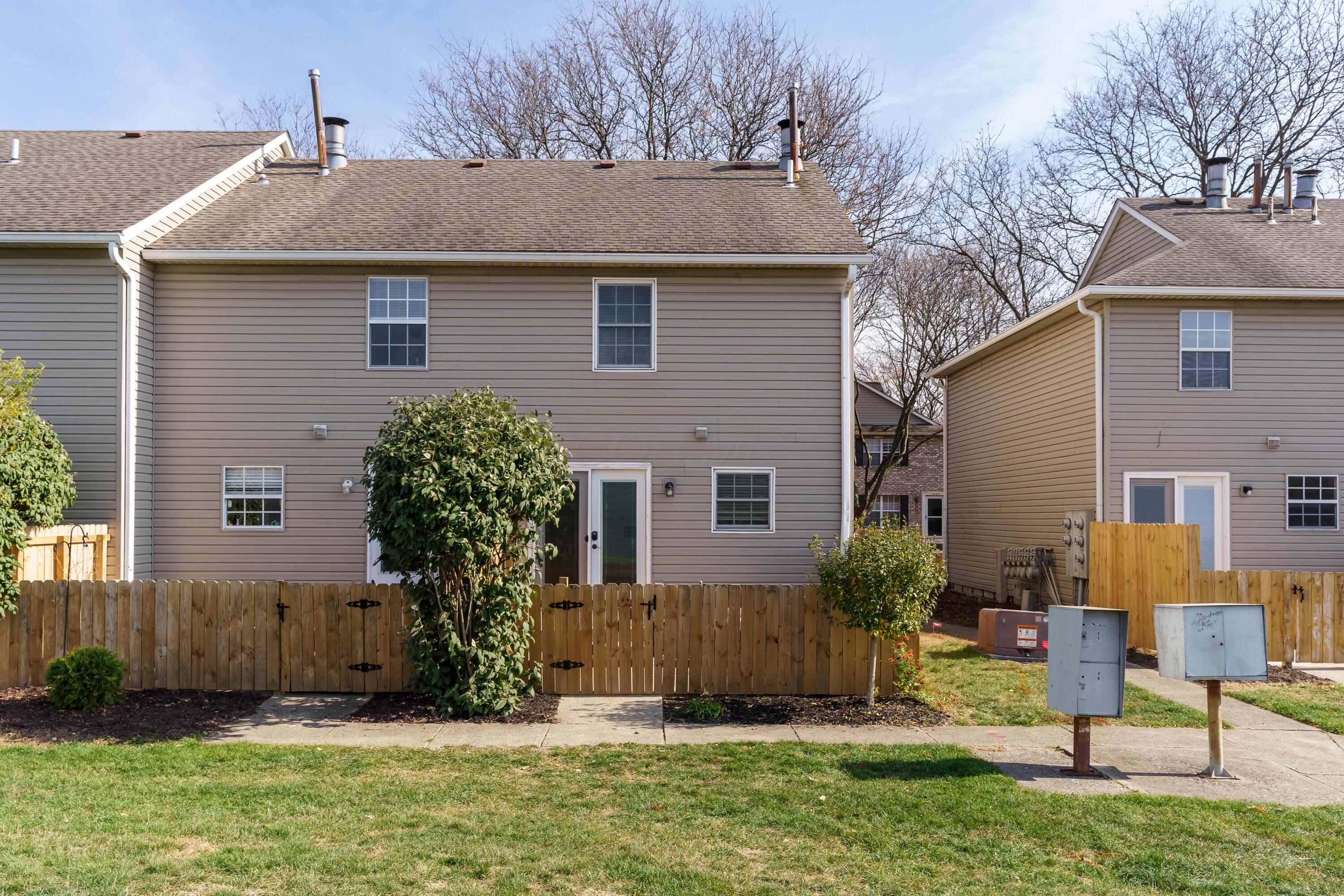 7893 Meadowhaven Boulevard, 22