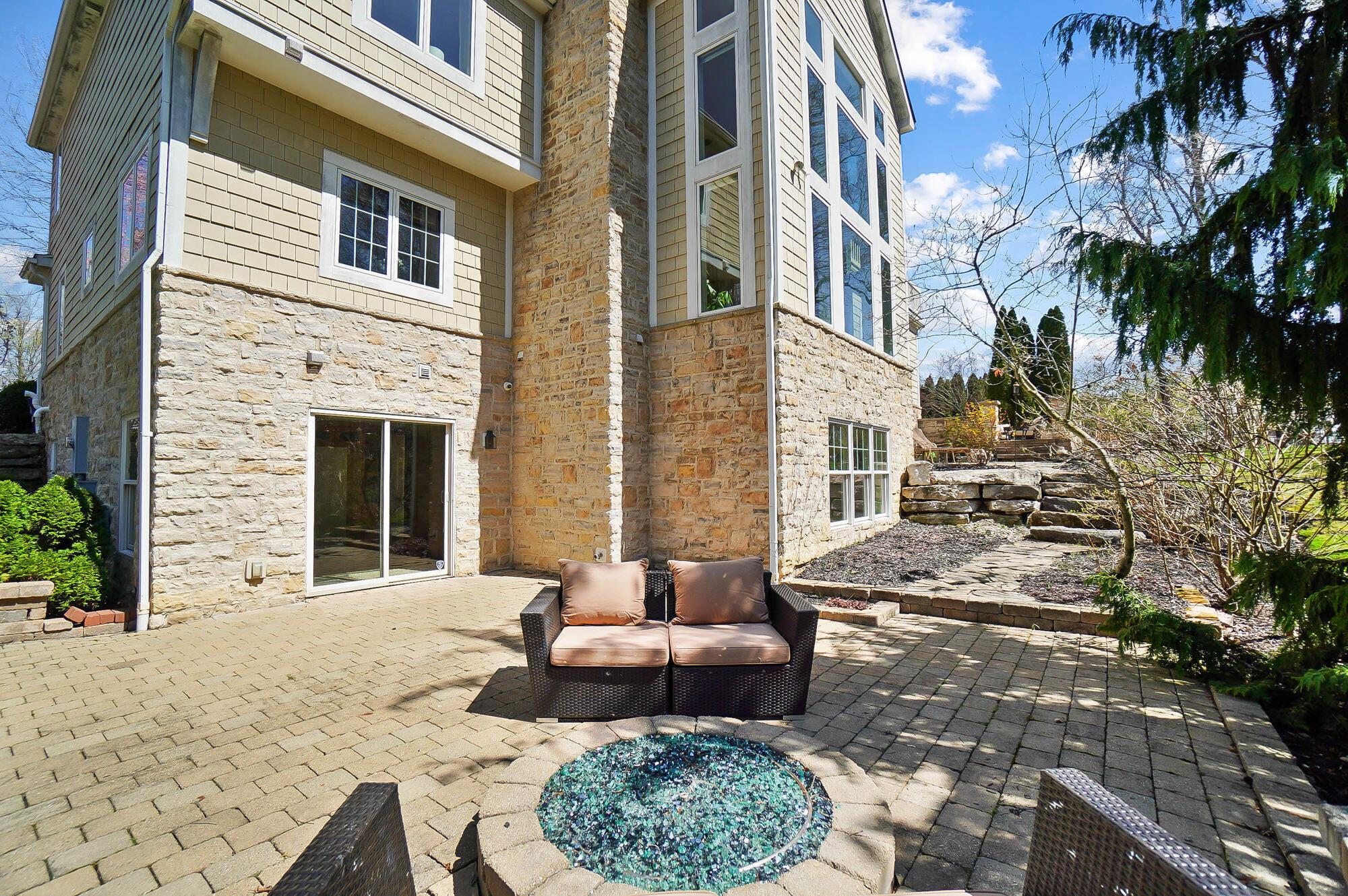 6795 Macneil Drive