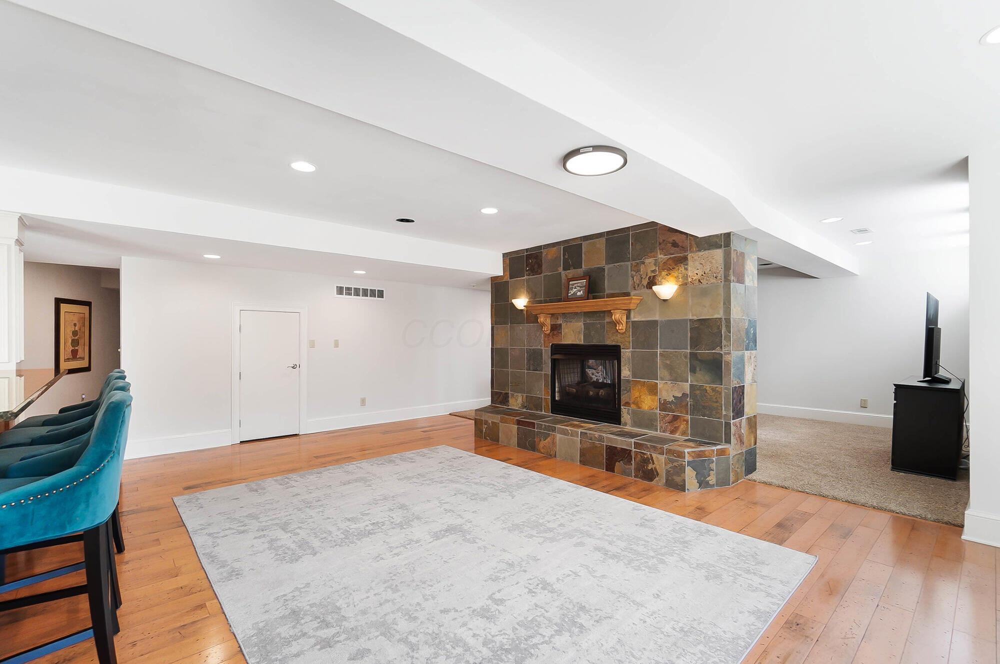 6795 Macneil Drive