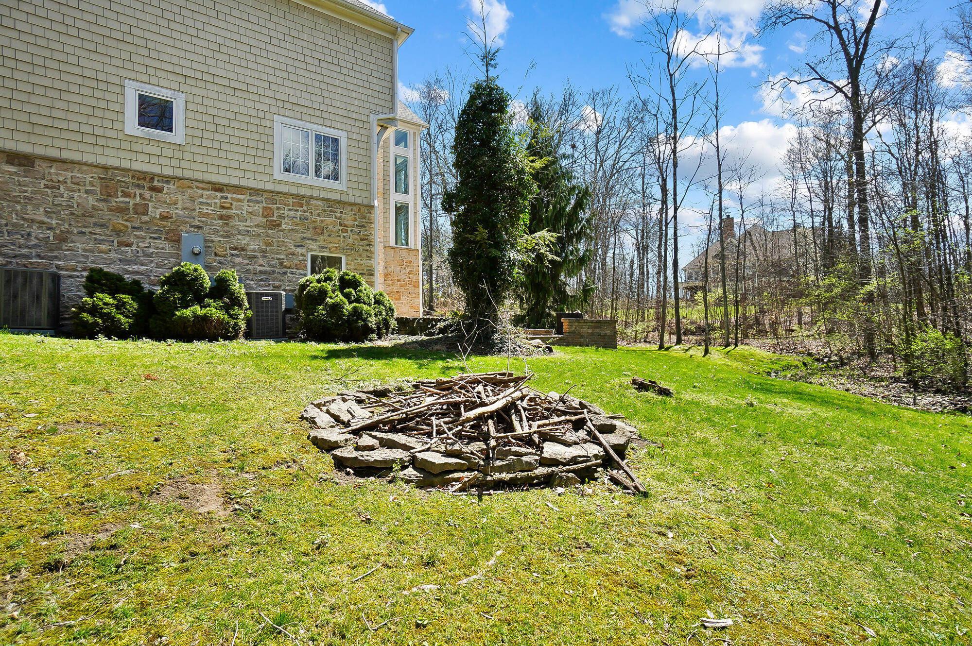 6795 Macneil Drive