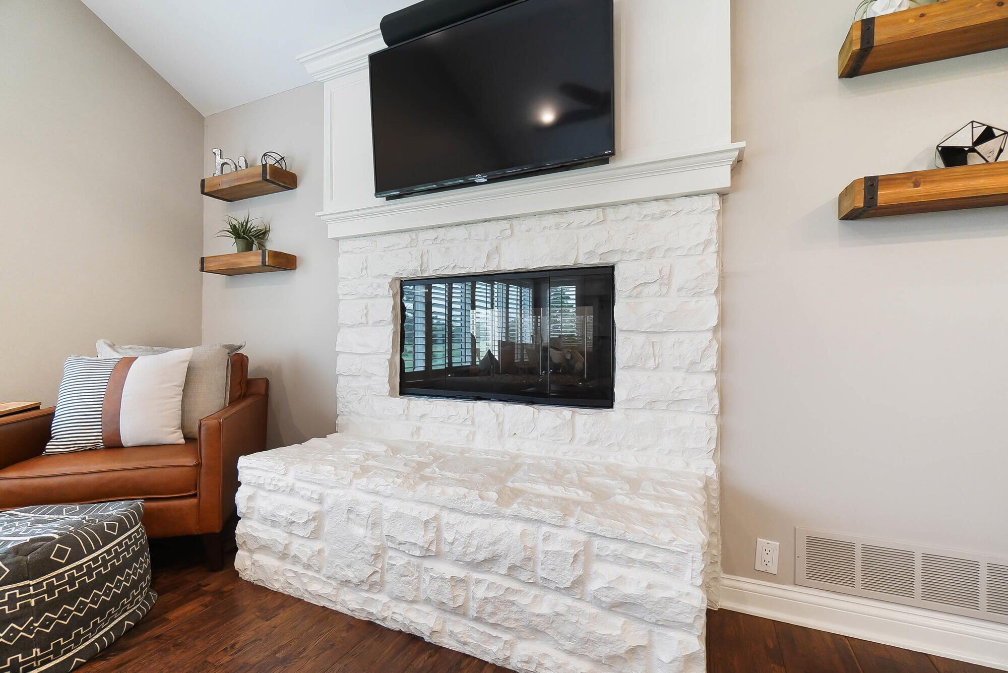 8397 Greenside Drive