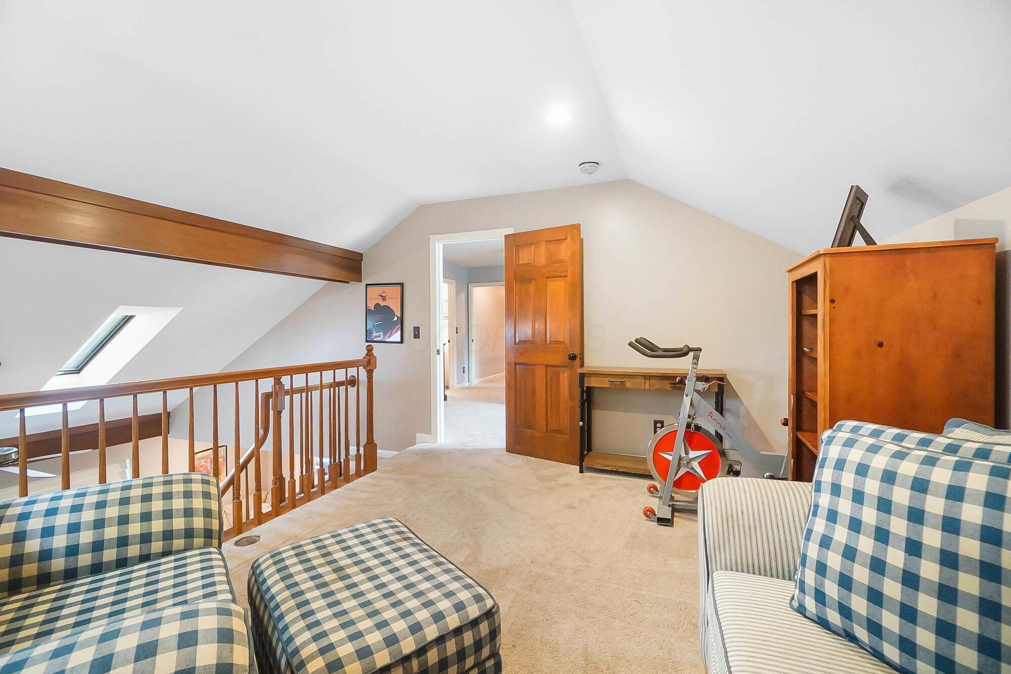 6401 Oisin Court
