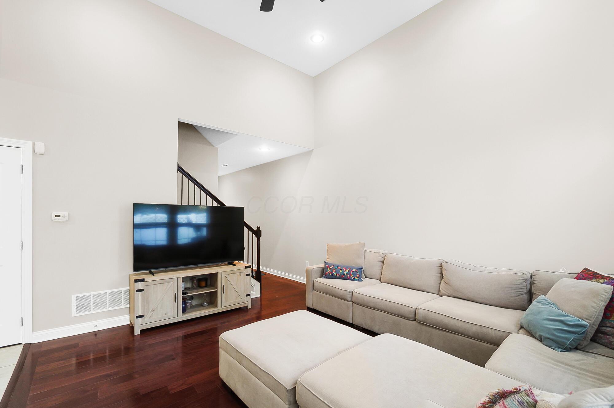 3940 Rennes Drive