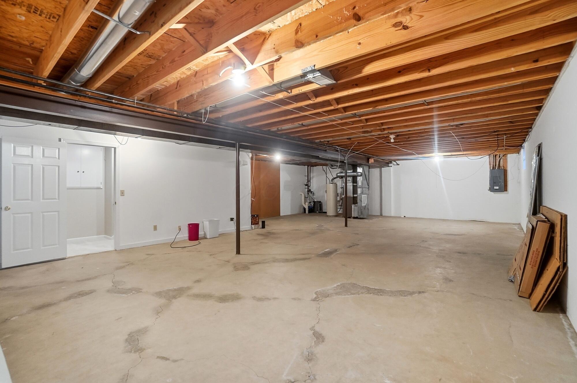 5672 Barry Trace