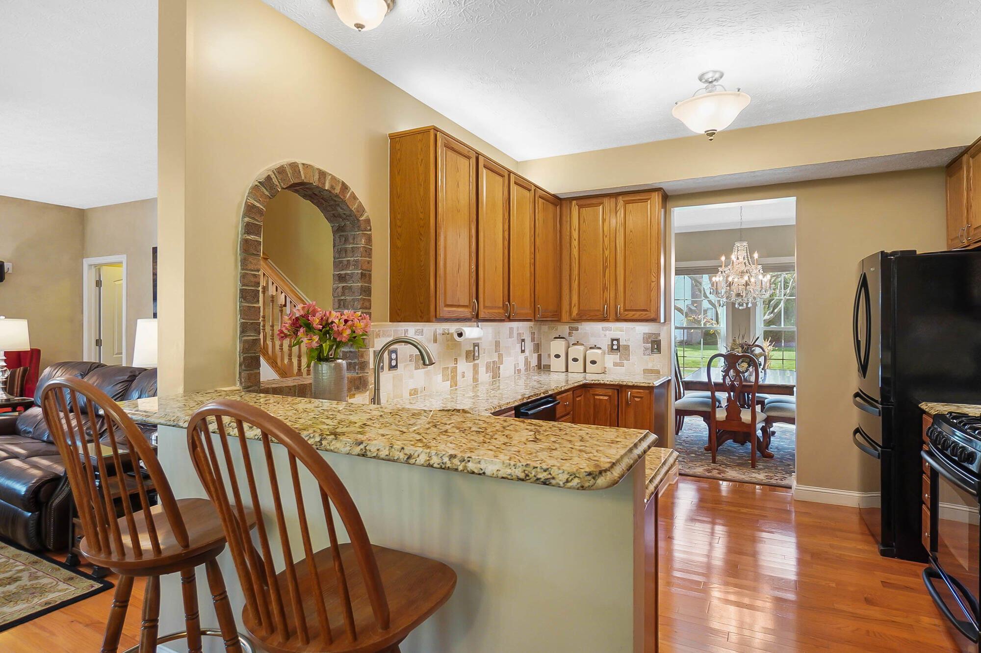 7472 Maynooth Drive
