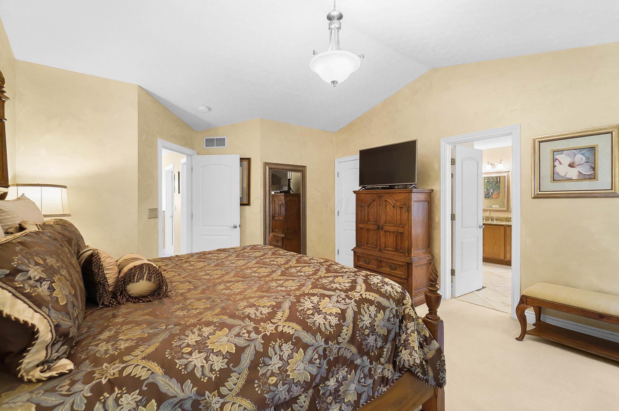 7472 Maynooth Drive
