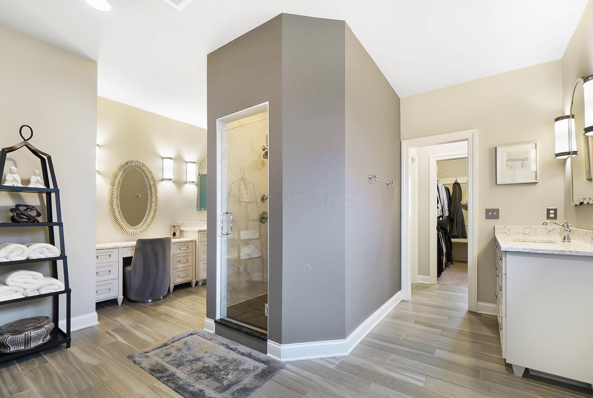 7126 Wilton Chase