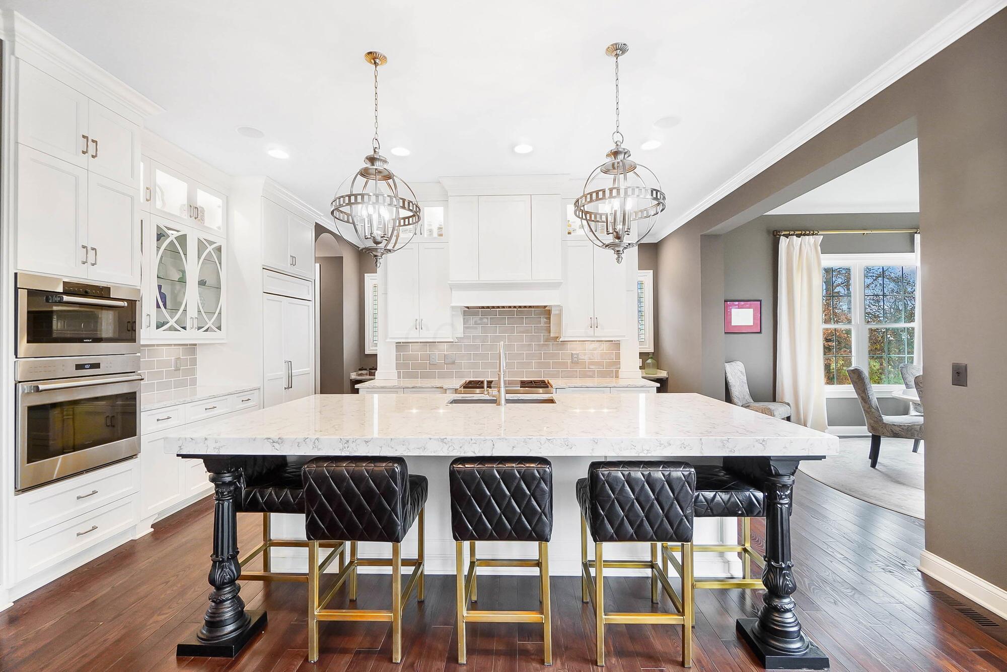7126 Wilton Chase