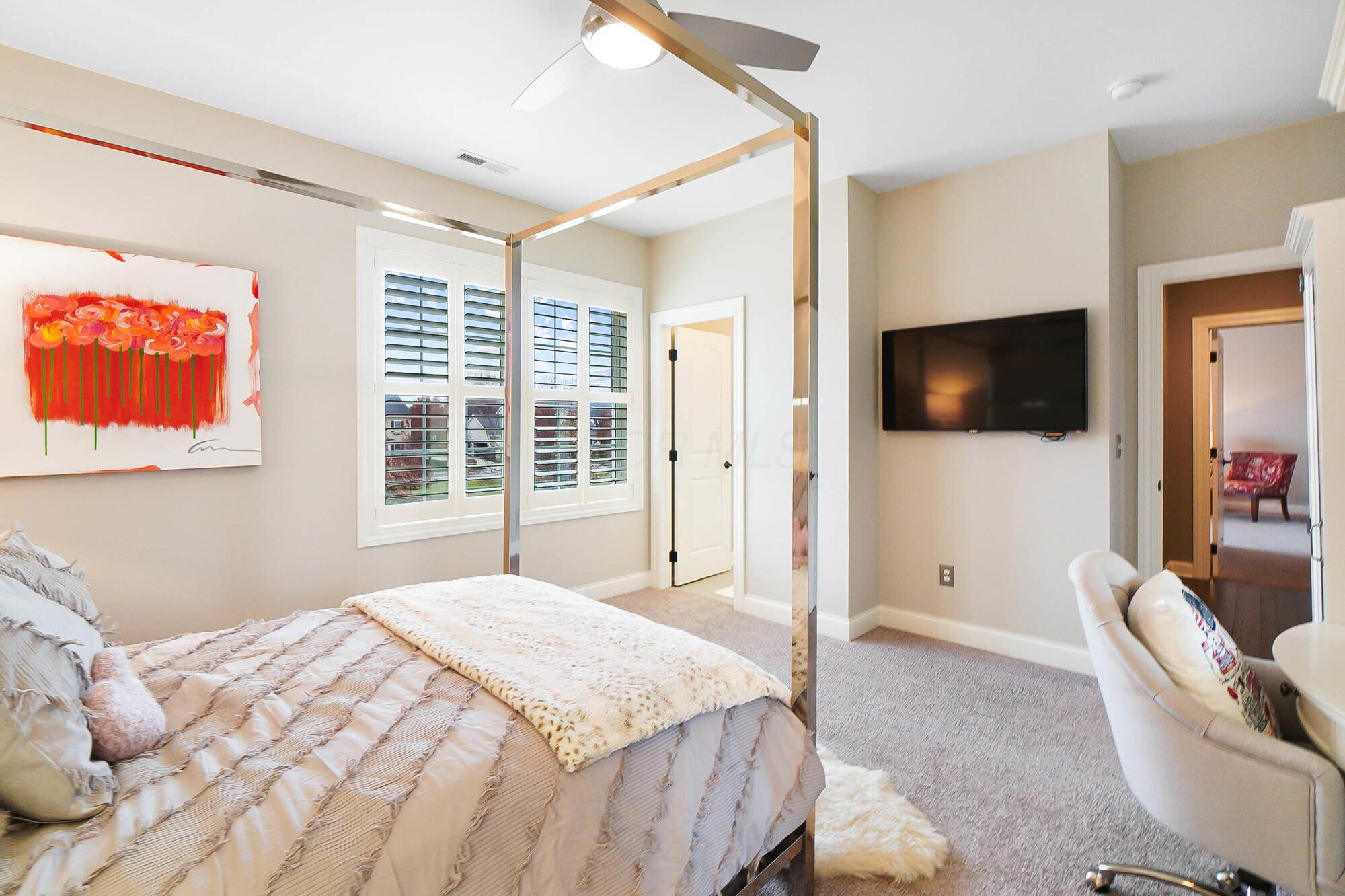 7126 Wilton Chase