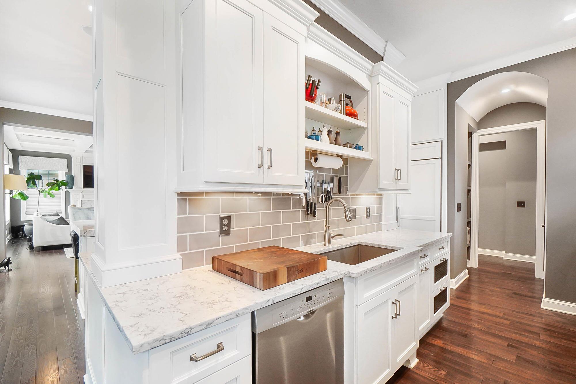 7126 Wilton Chase
