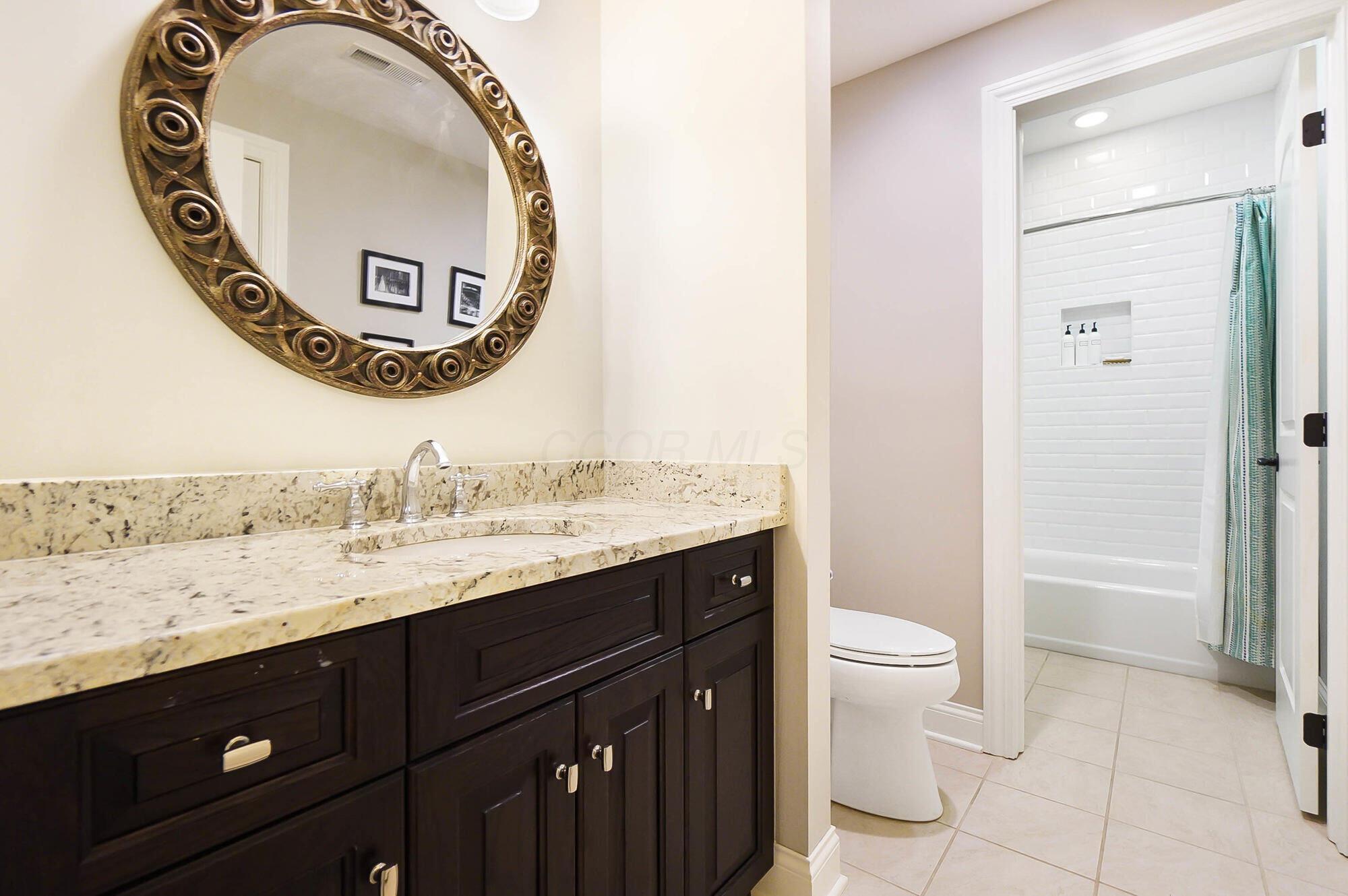 7126 Wilton Chase