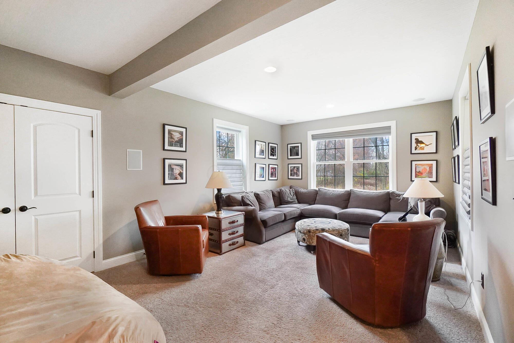 7126 Wilton Chase