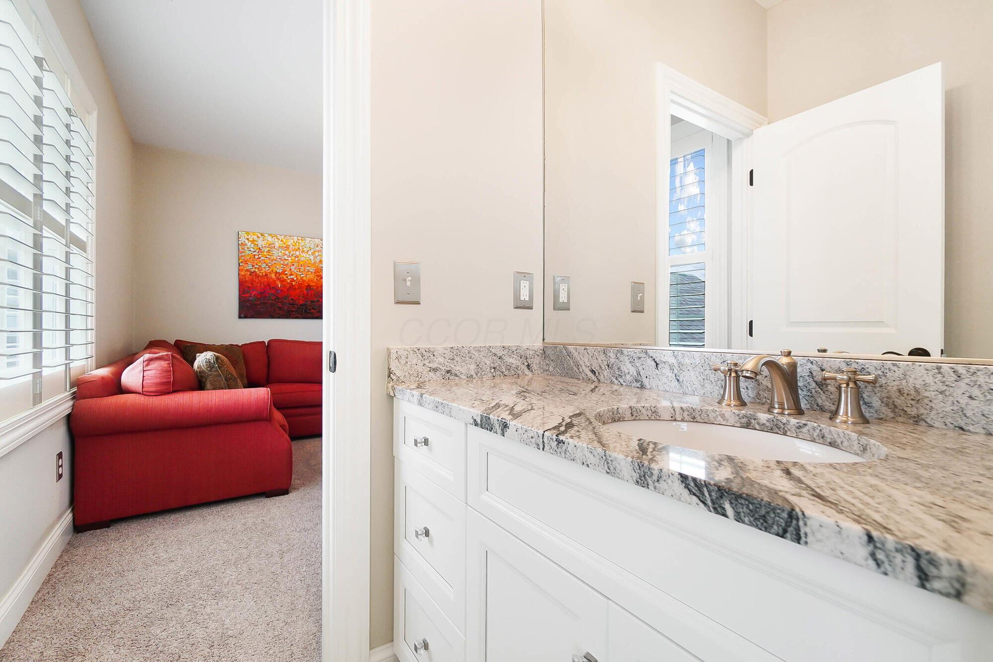 7126 Wilton Chase