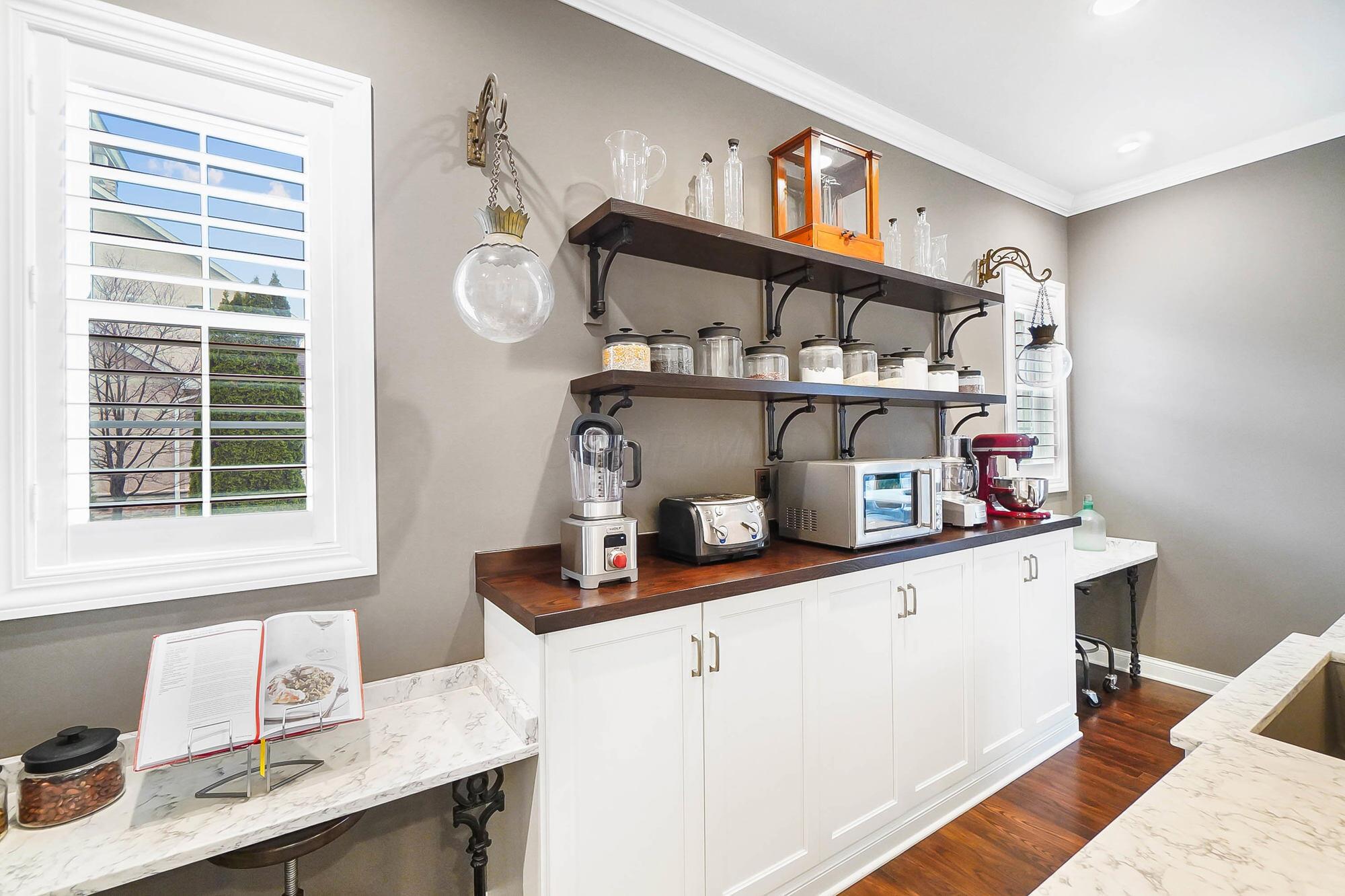 7126 Wilton Chase