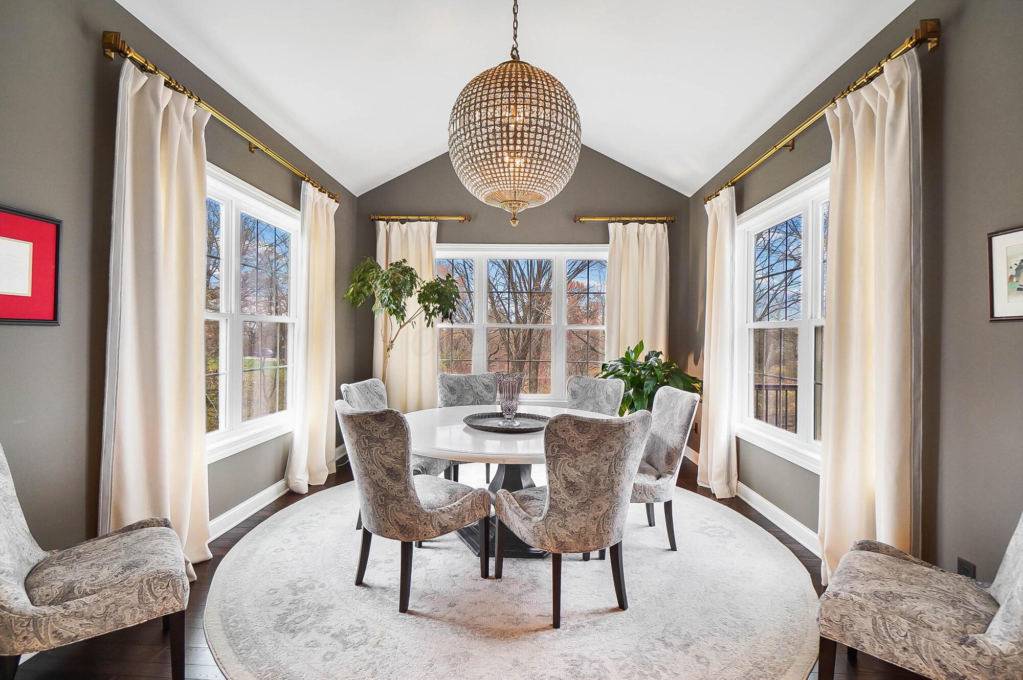 7126 Wilton Chase
