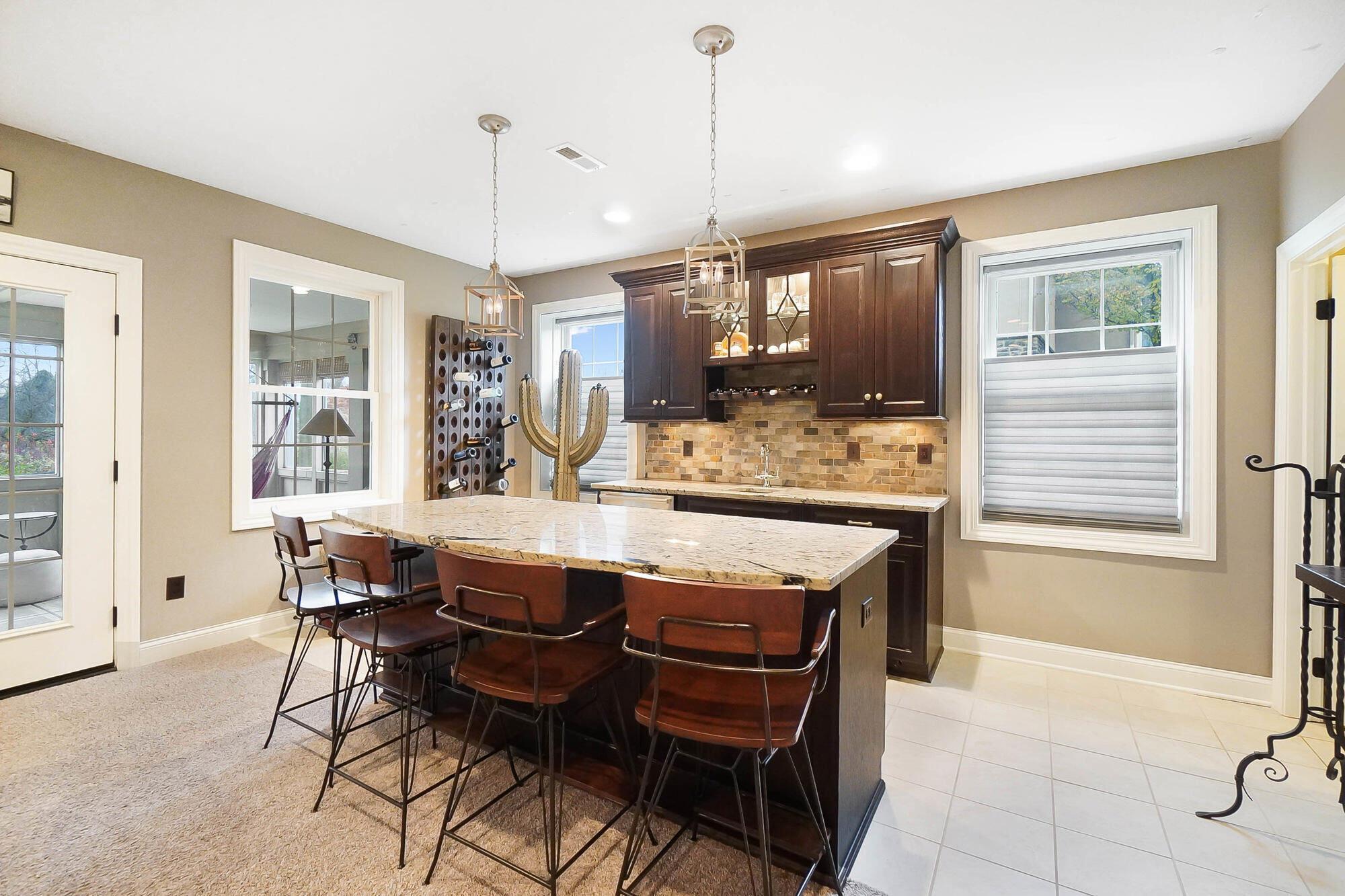 7126 Wilton Chase