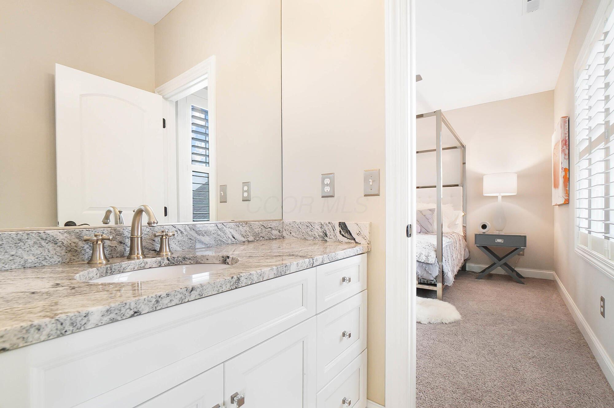 7126 Wilton Chase
