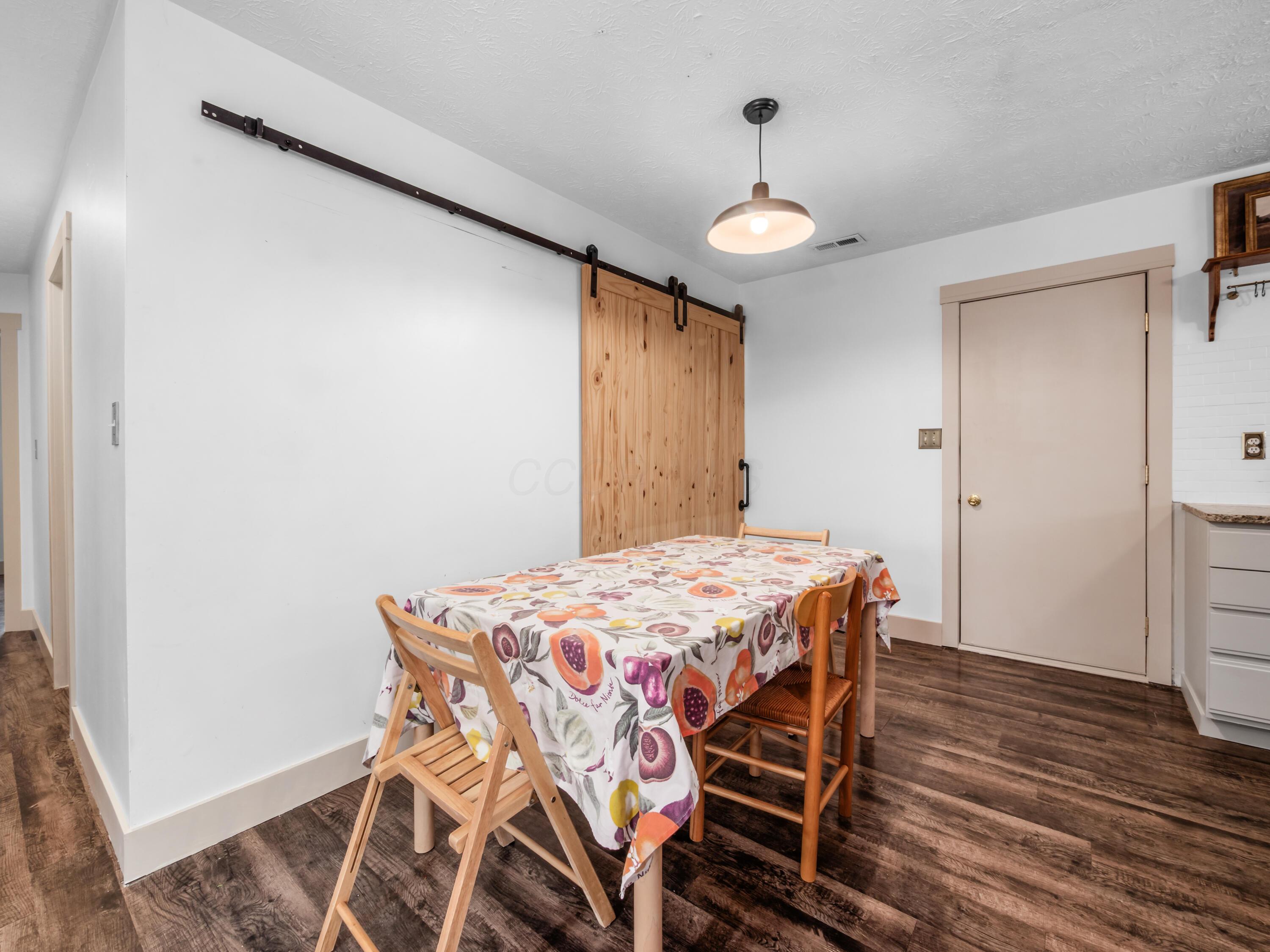 3996 Deer Lake Way