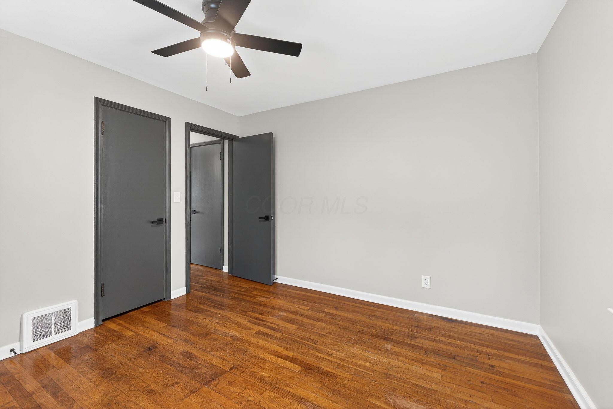 33 Rosslyn Avenue