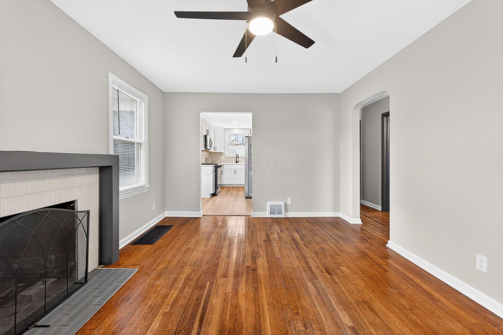 33 Rosslyn Avenue