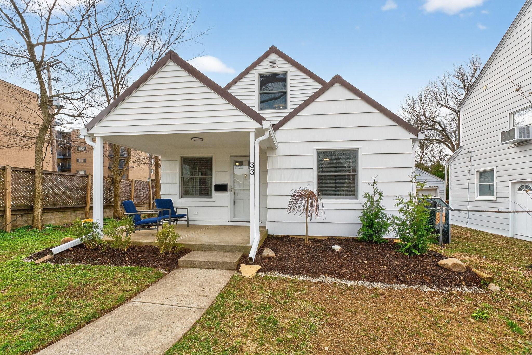 33 Rosslyn Avenue
