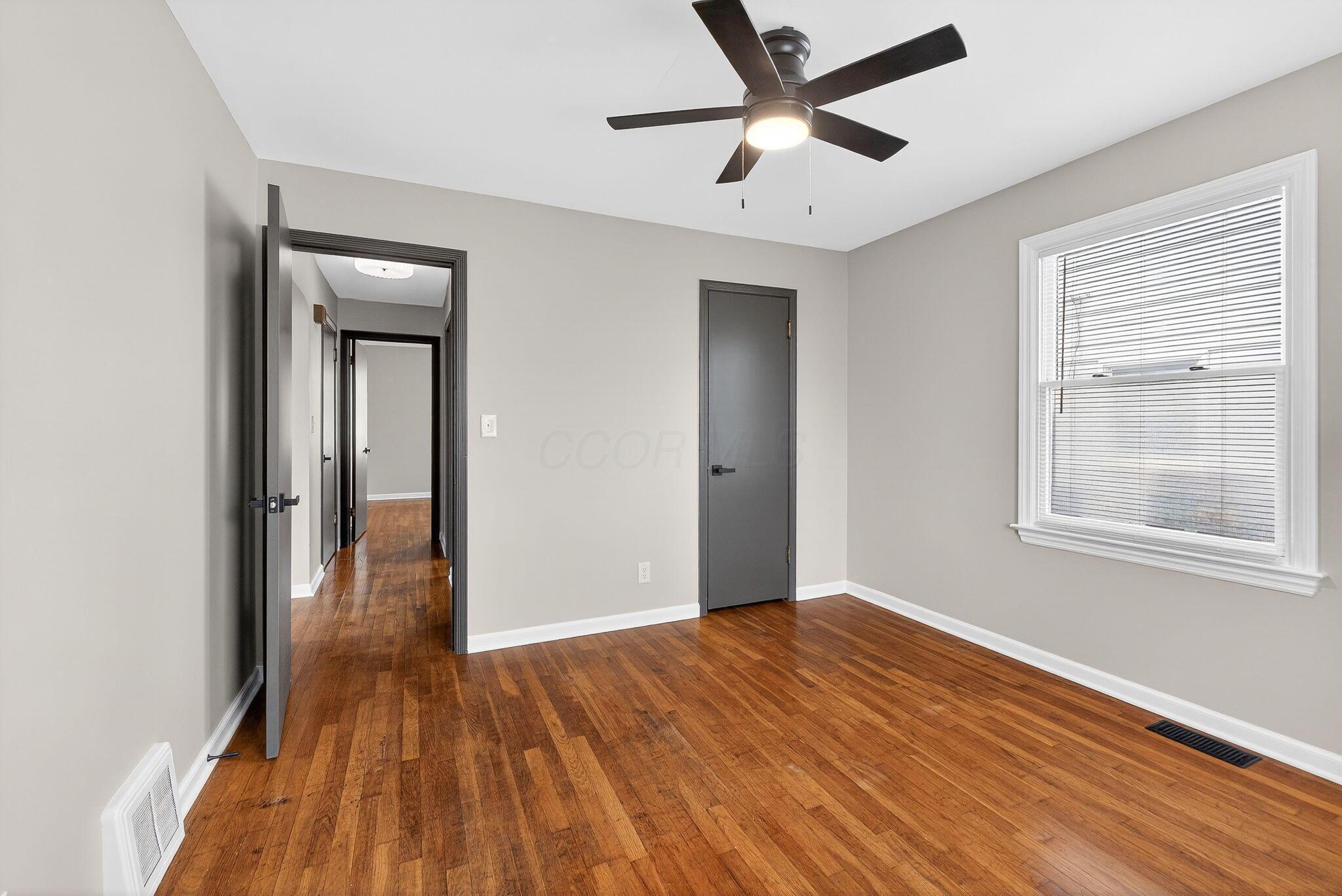 33 Rosslyn Avenue