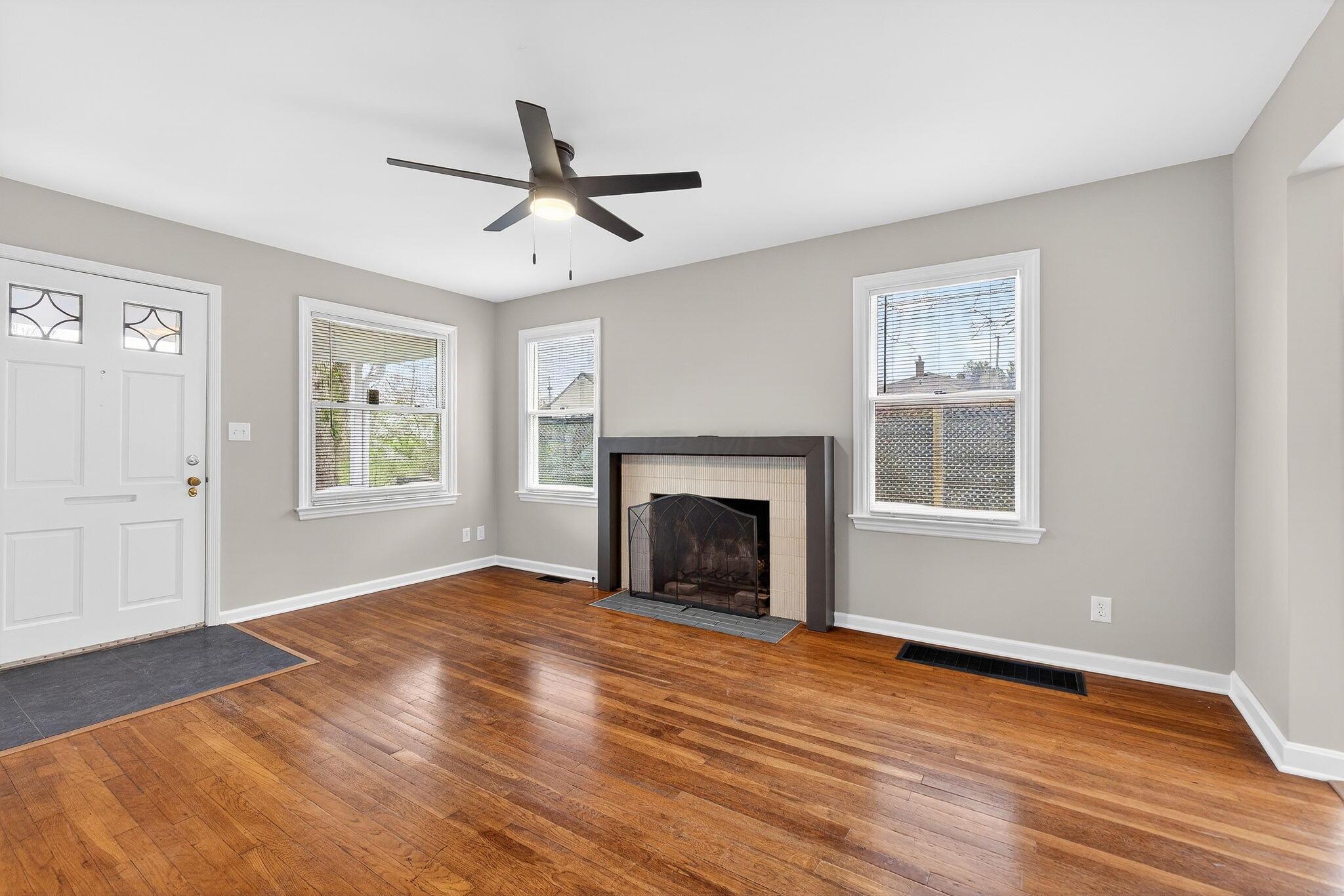 33 Rosslyn Avenue