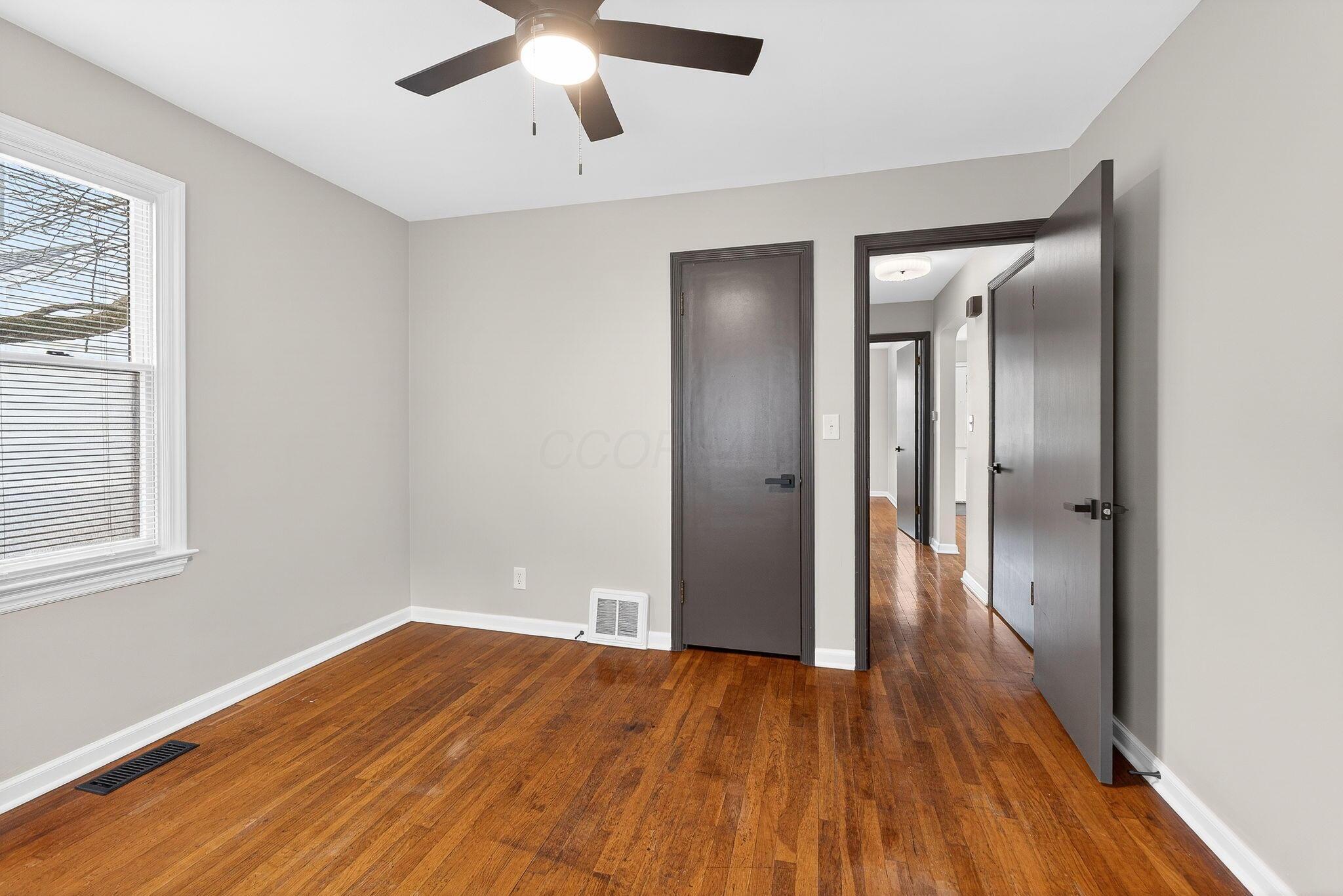 33 Rosslyn Avenue