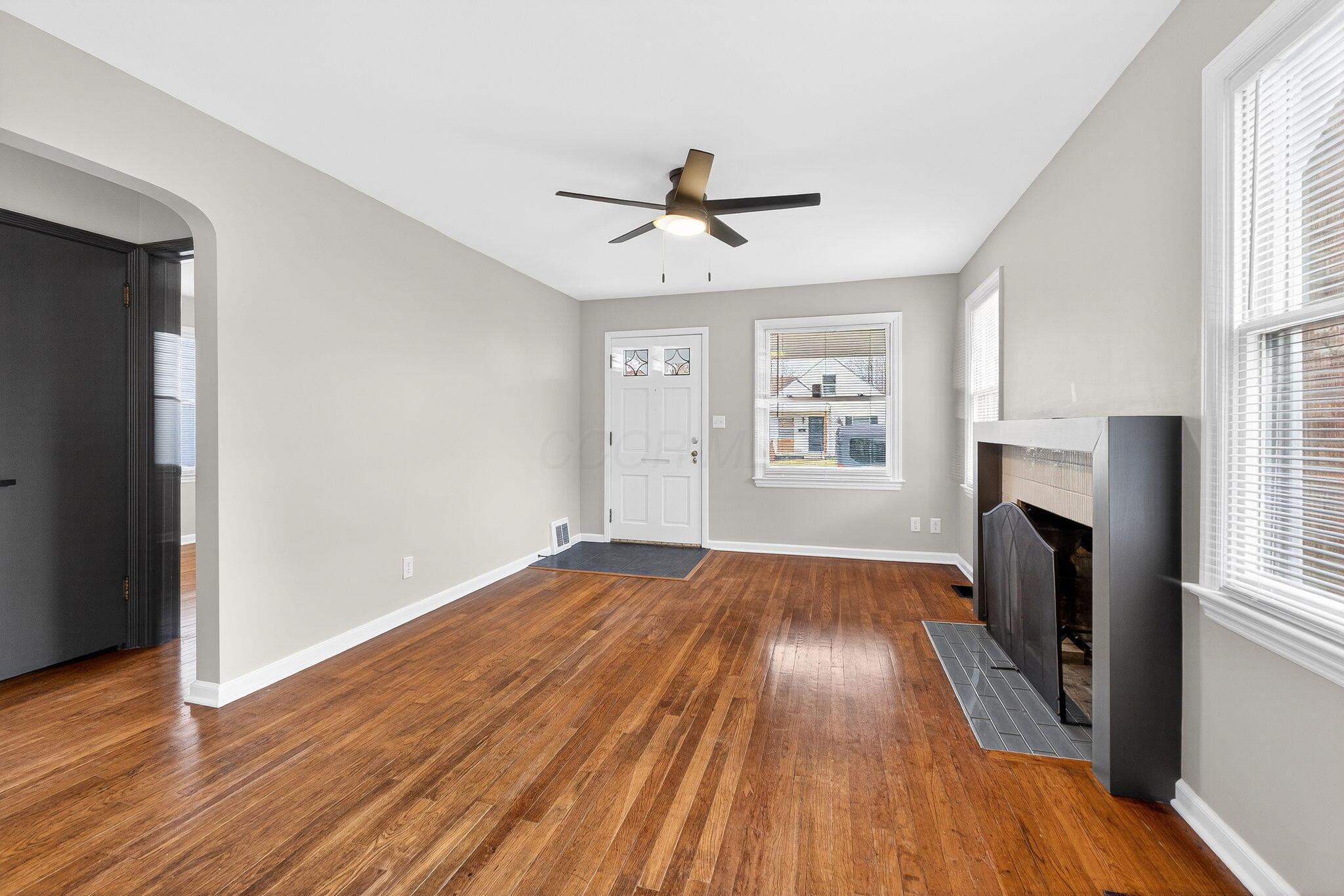 33 Rosslyn Avenue