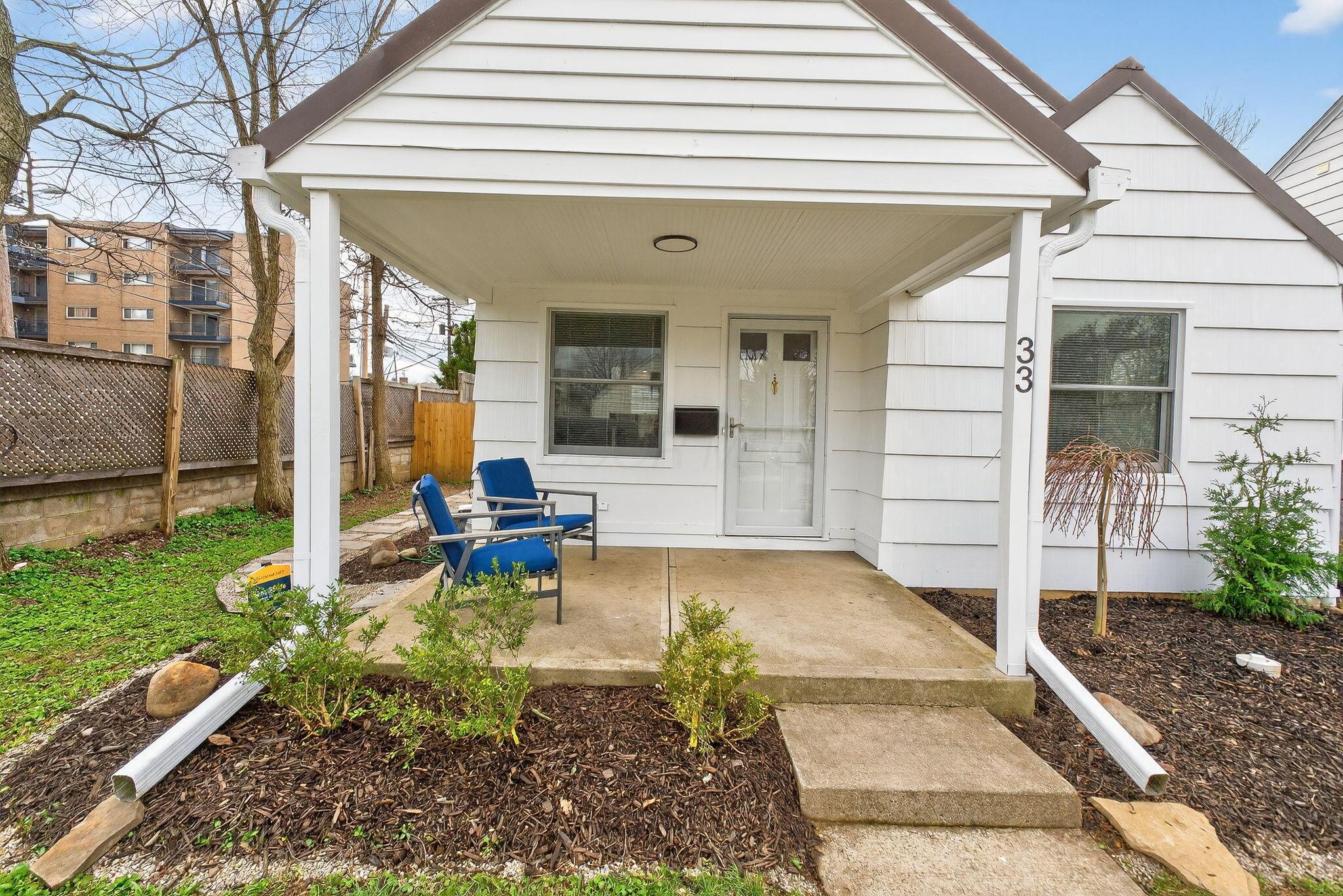 33 Rosslyn Avenue