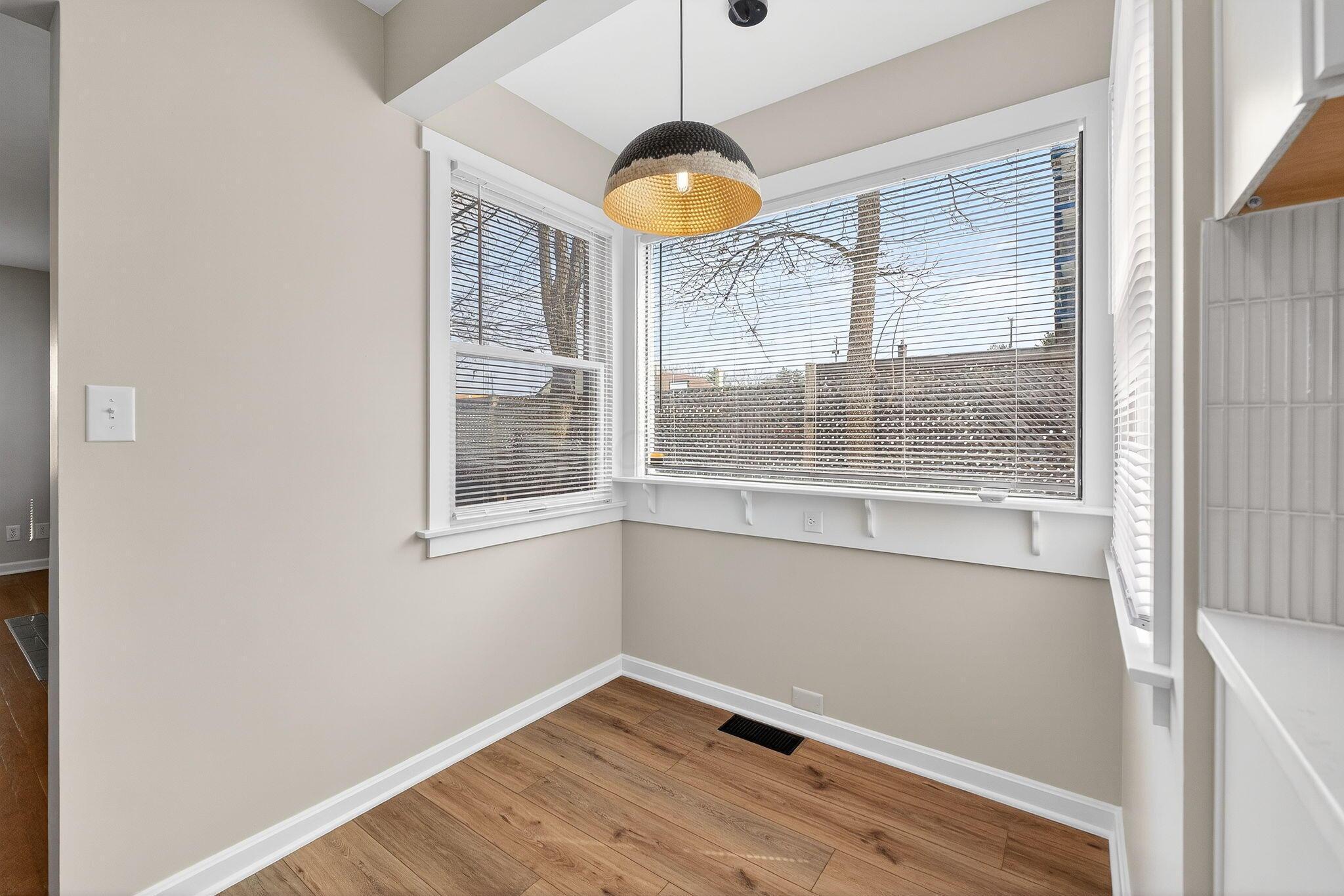 33 Rosslyn Avenue