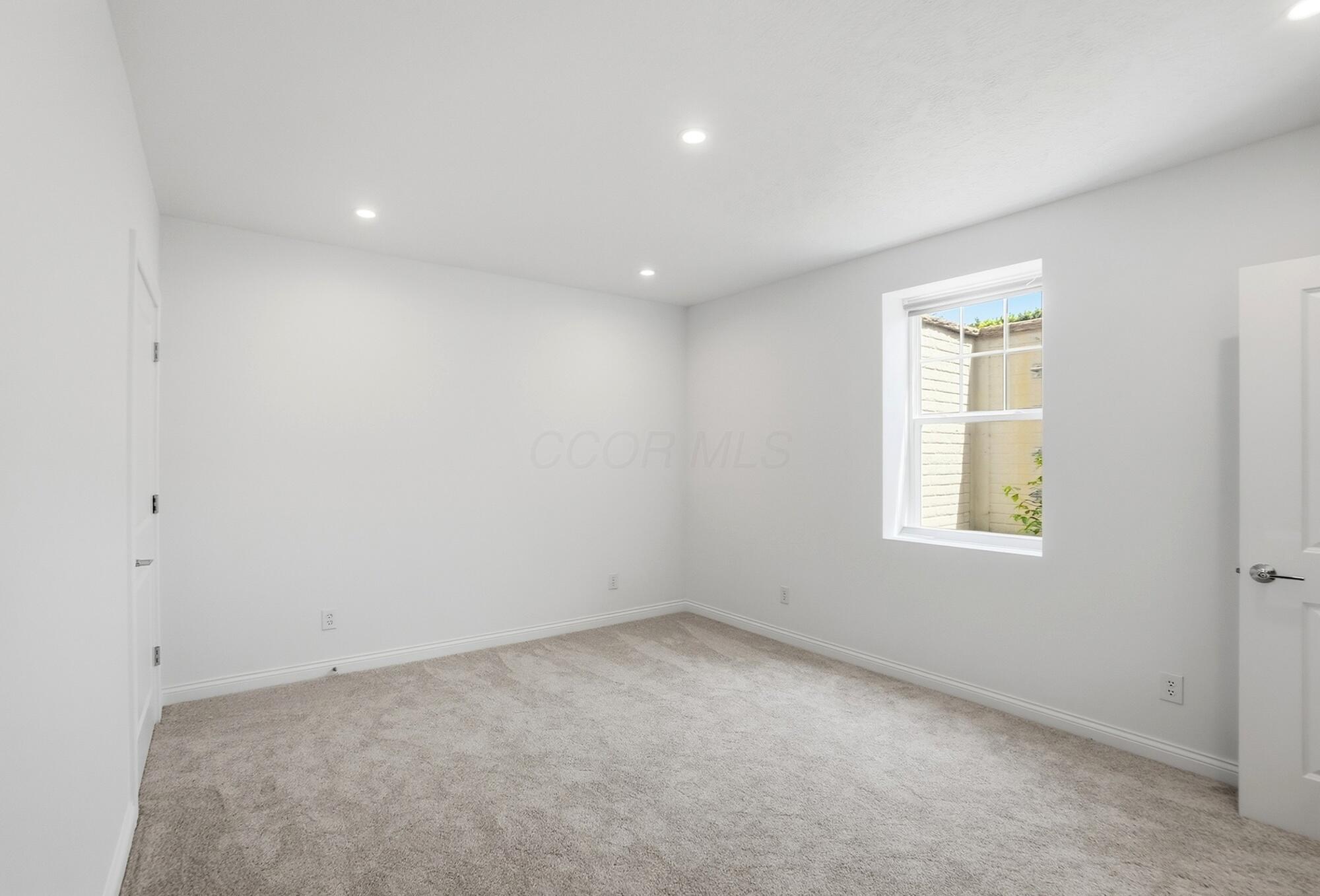 8886 Winemack Lane