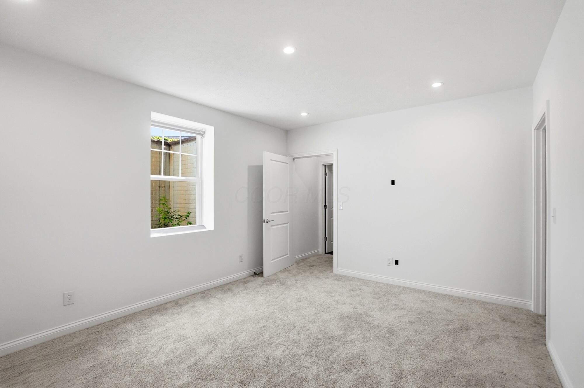8886 Winemack Lane