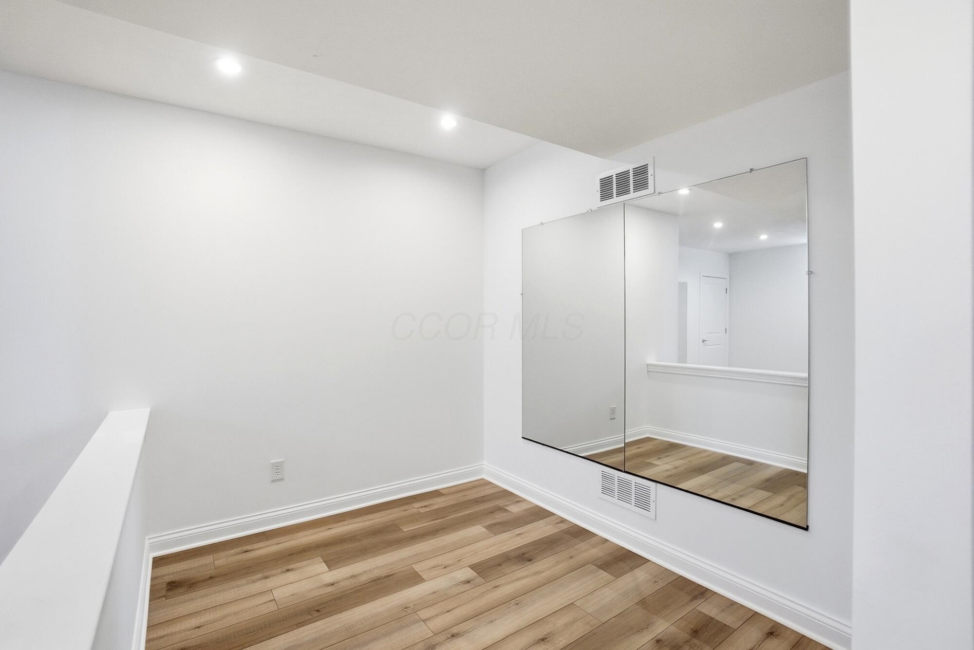 8886 Winemack Lane