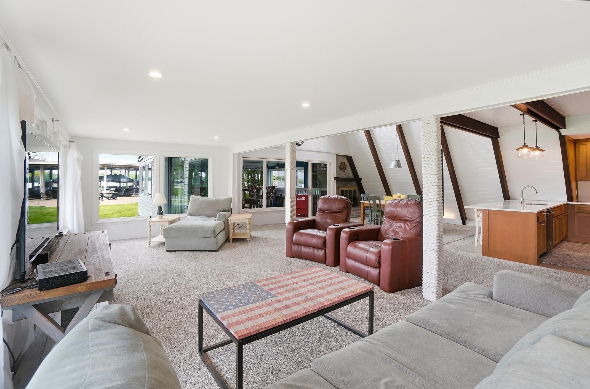 10857 Seminole Shore Drive