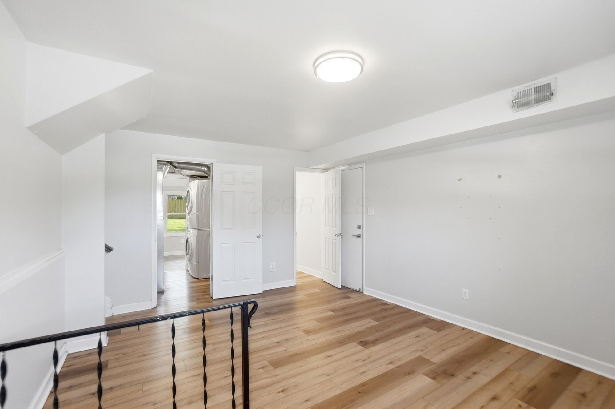 3419 Clearview Avenue