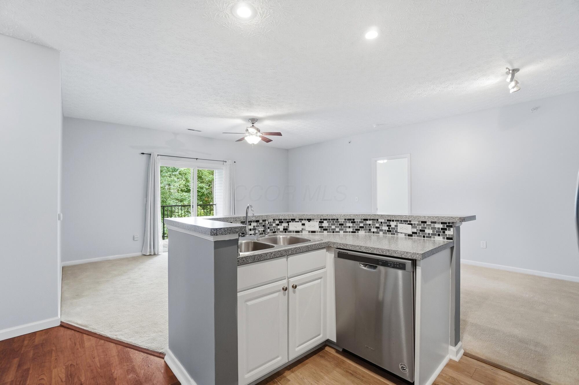 3115 Heron Pointe, 204