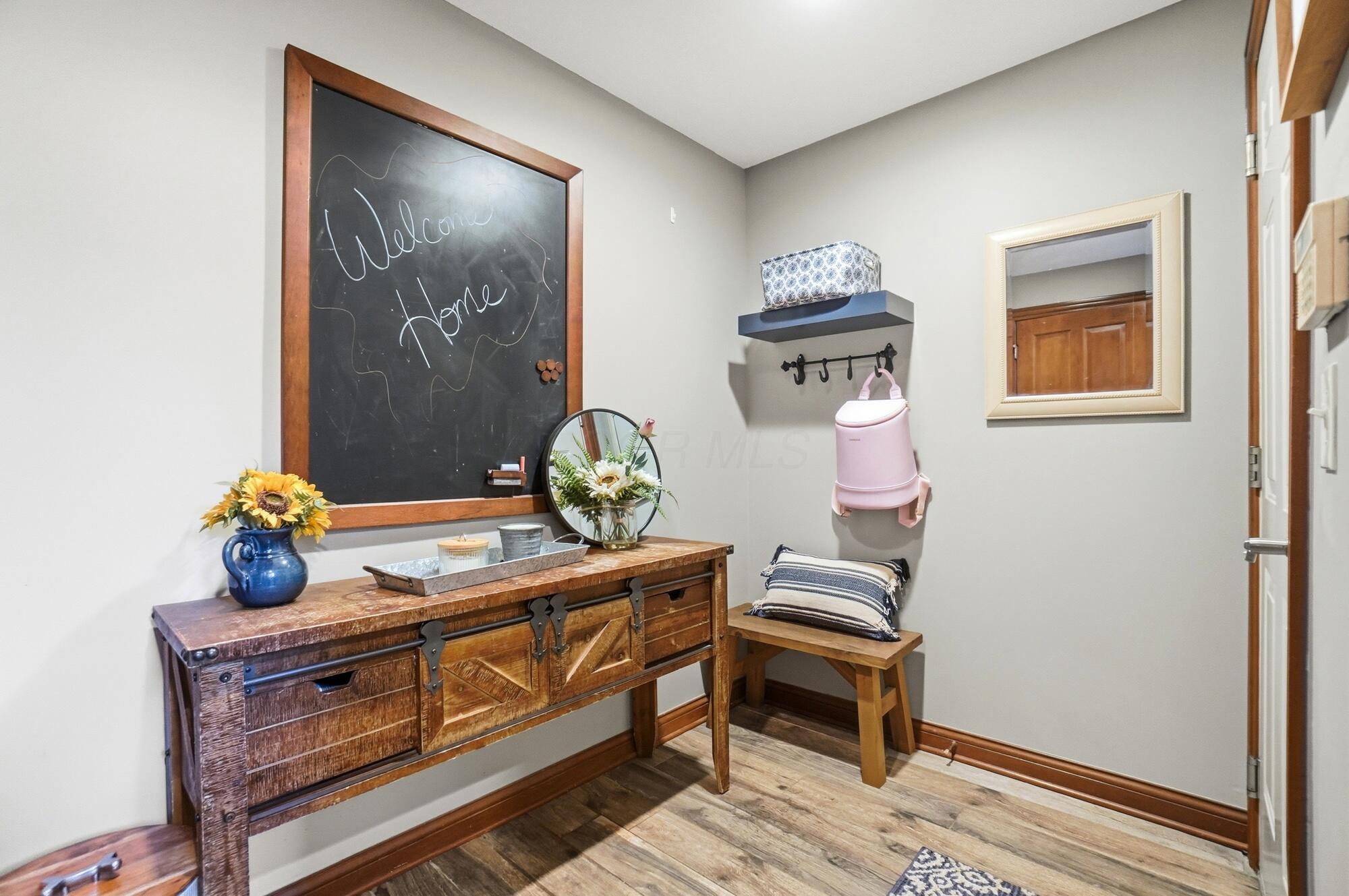 6289 Ross Bend