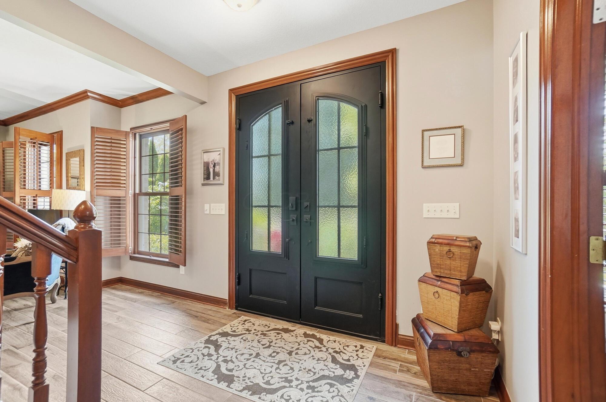 6289 Ross Bend