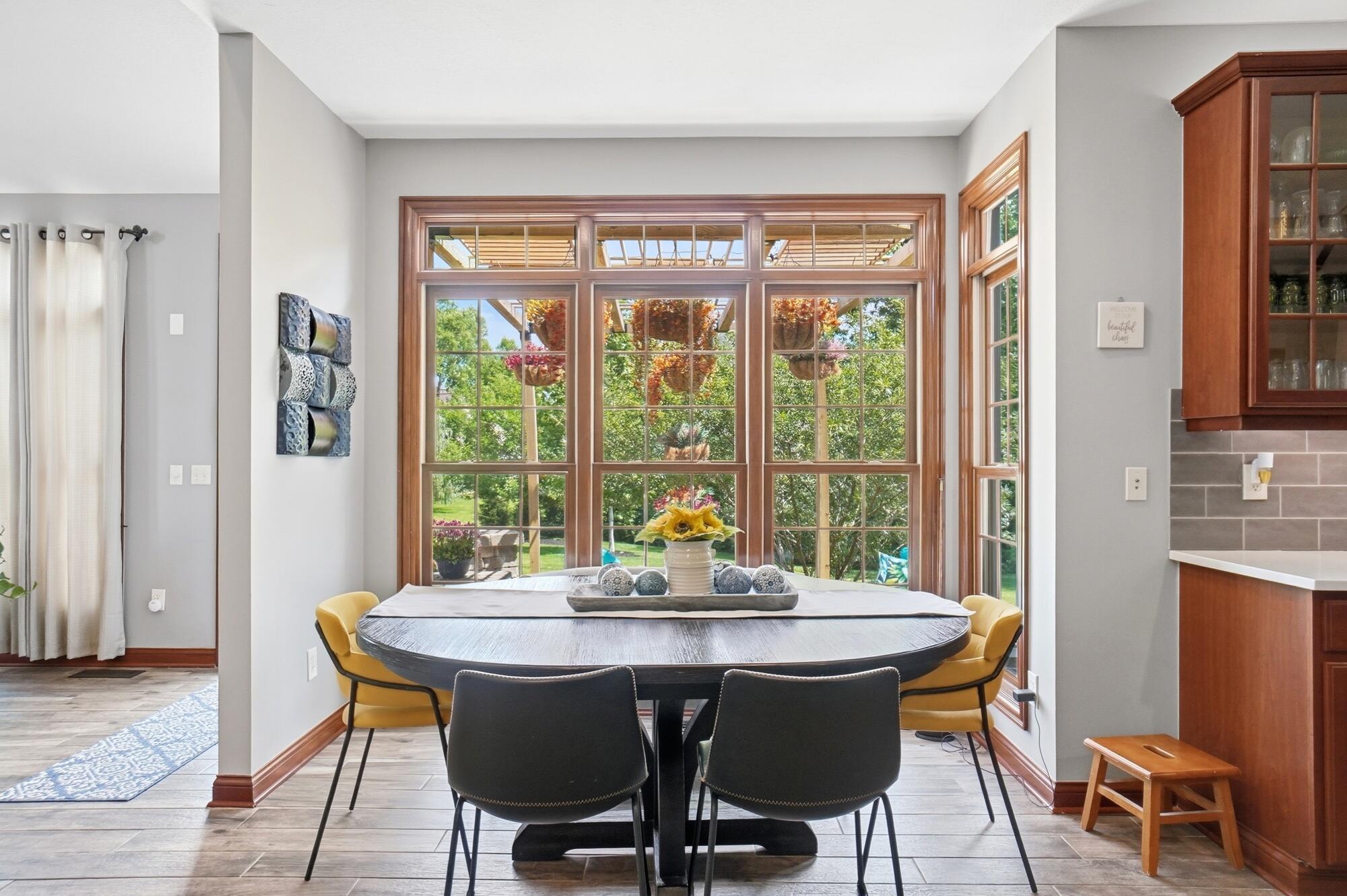 6289 Ross Bend
