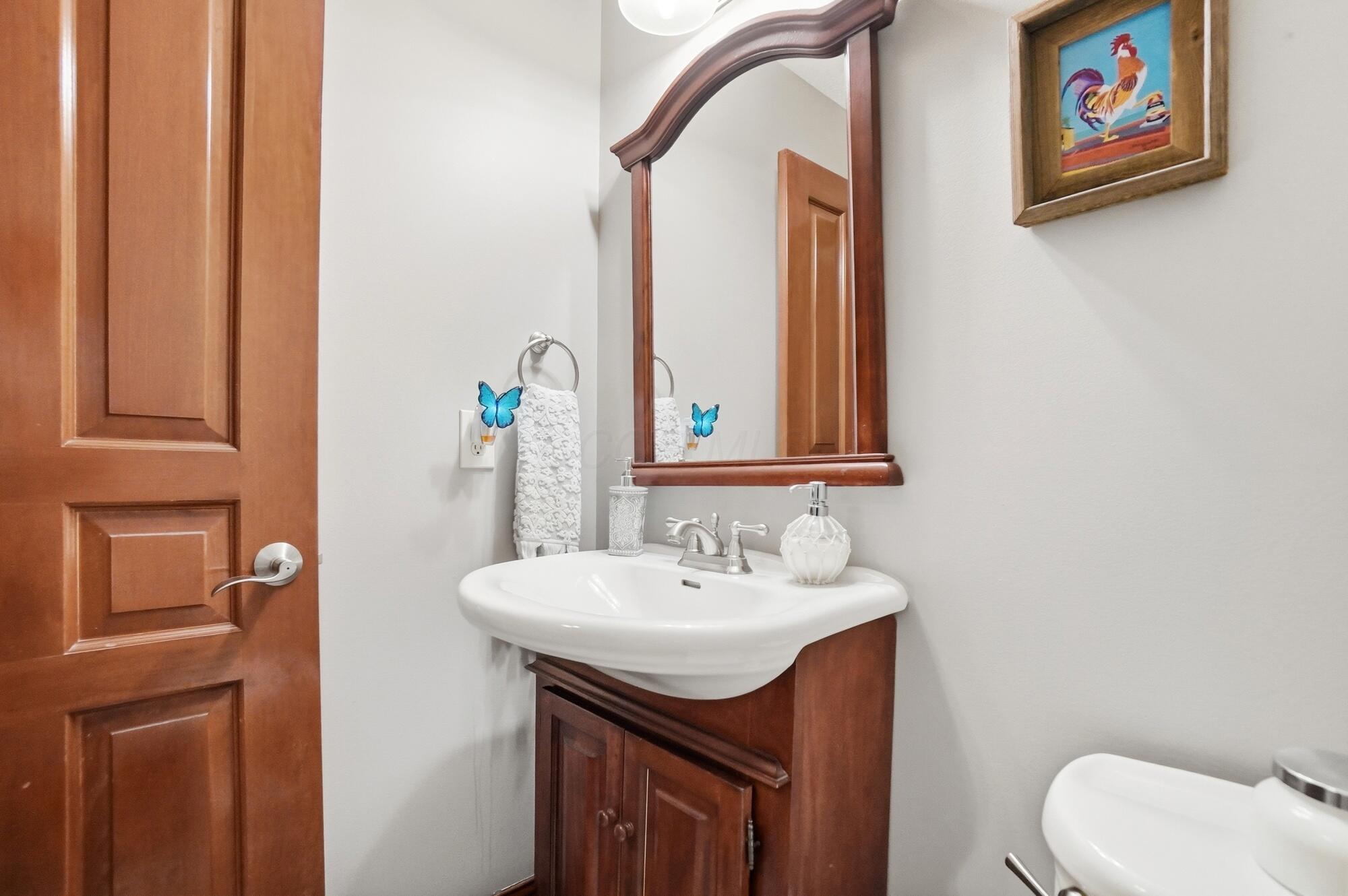 6289 Ross Bend