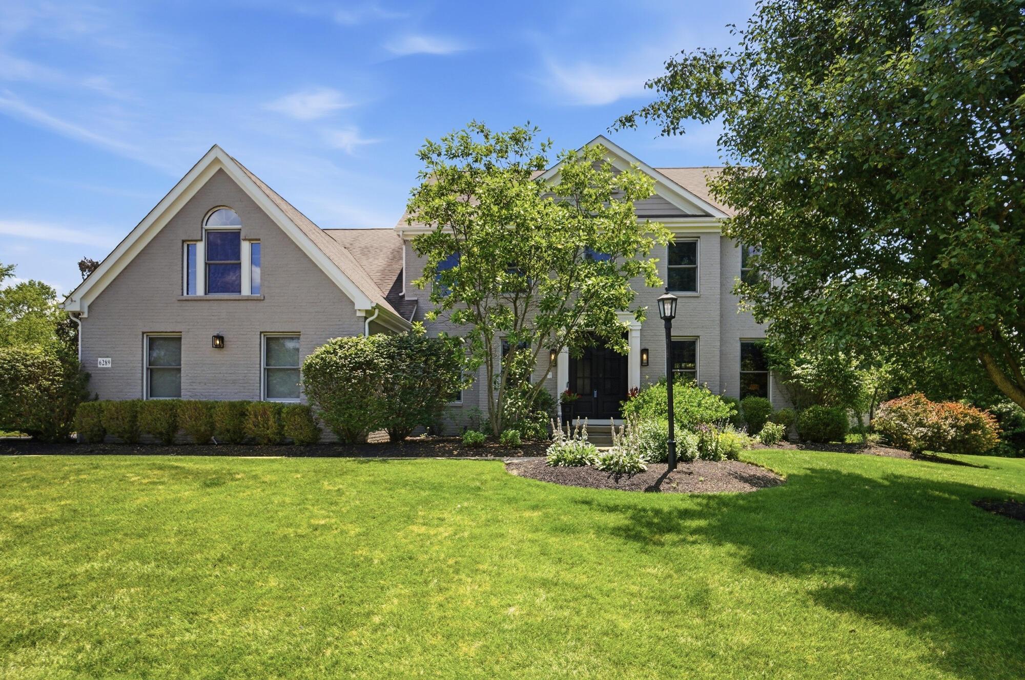 6289 Ross Bend